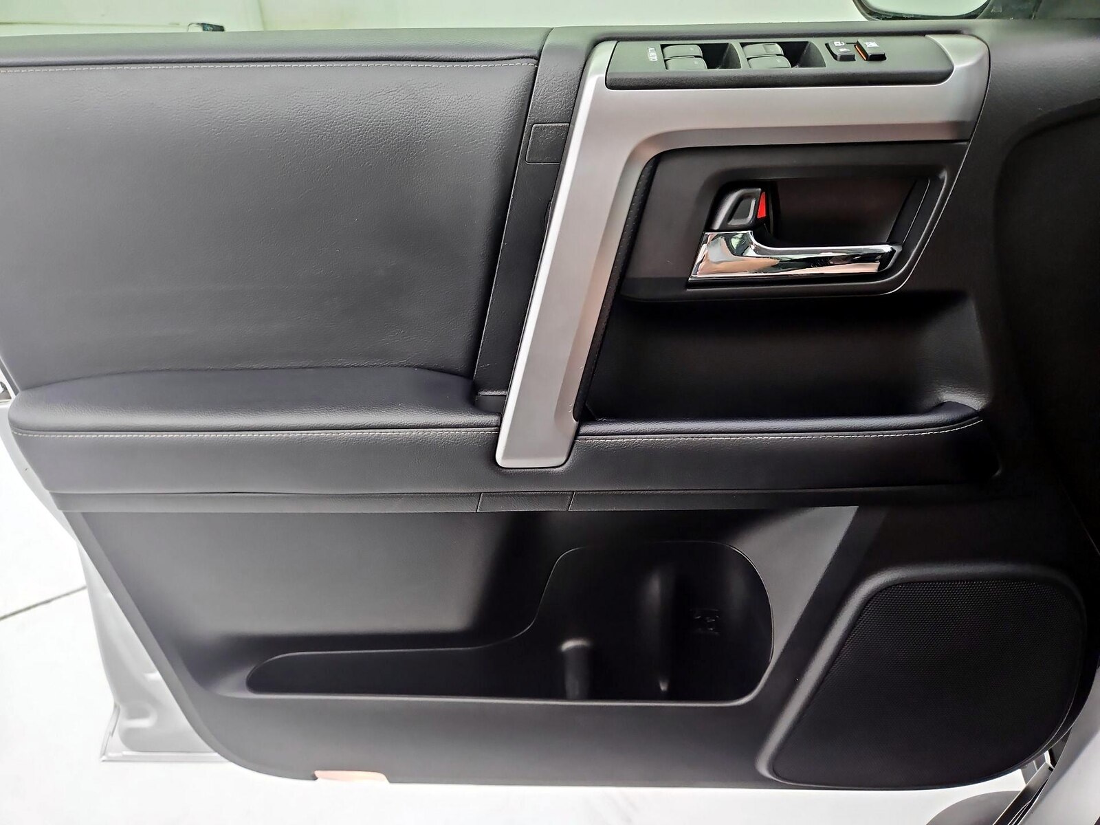 2022 Toyota 4Runner SR5 Premium - Photo 13
