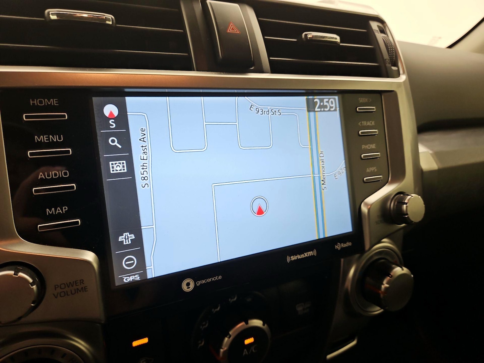 2022 Toyota 4Runner SR5 Premium - Photo 15