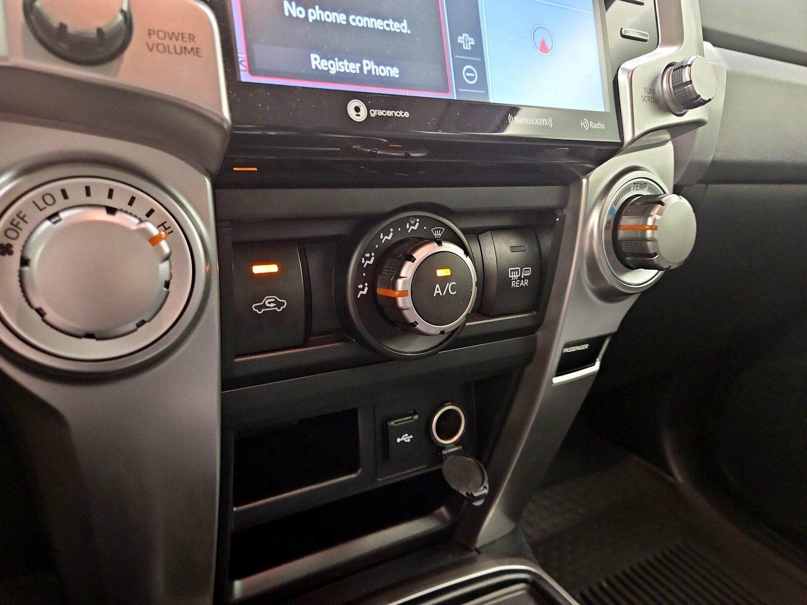 2022 Toyota 4Runner SR5 Premium - Photo 18