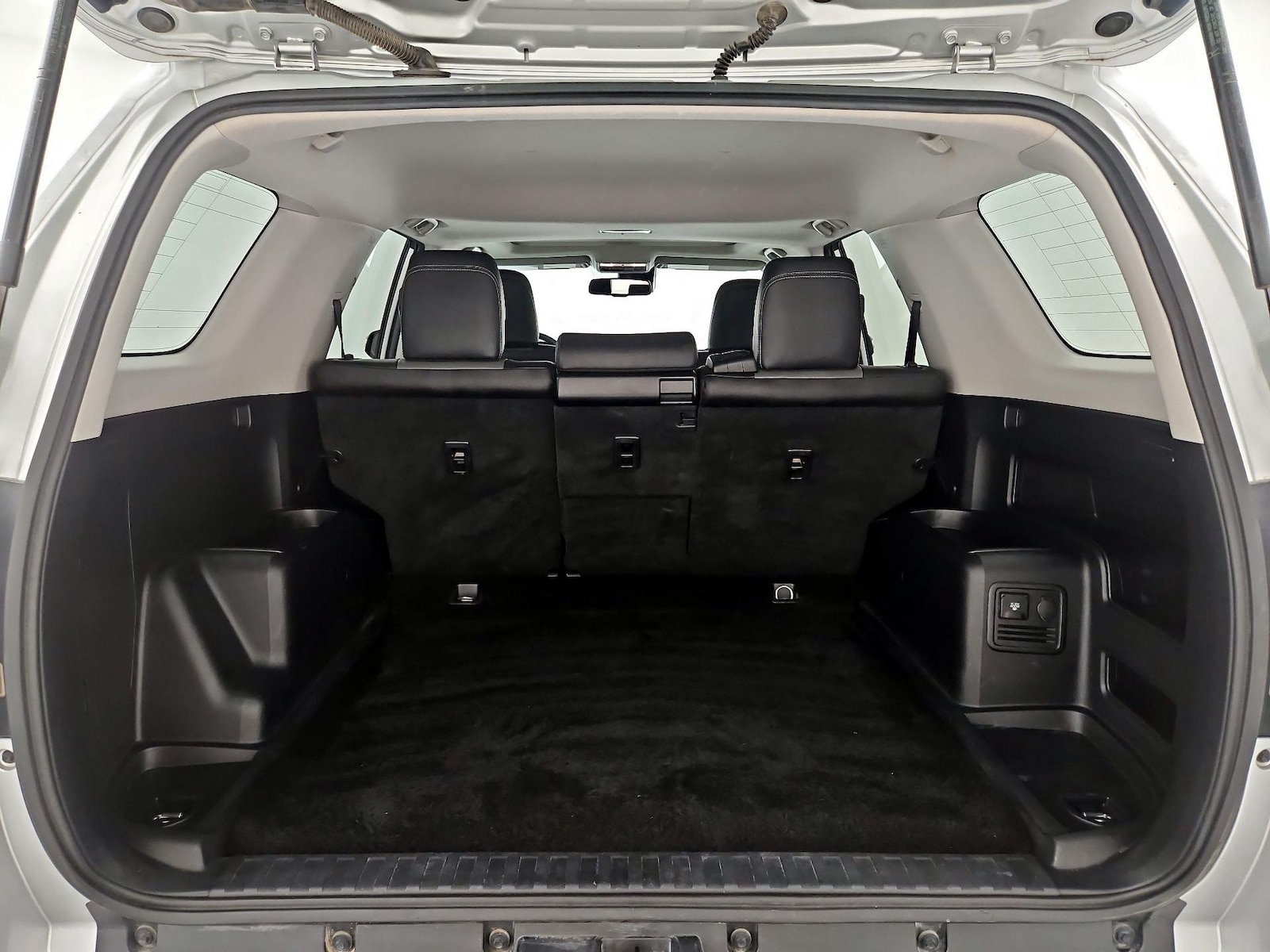 2022 Toyota 4Runner SR5 Premium - Photo 23