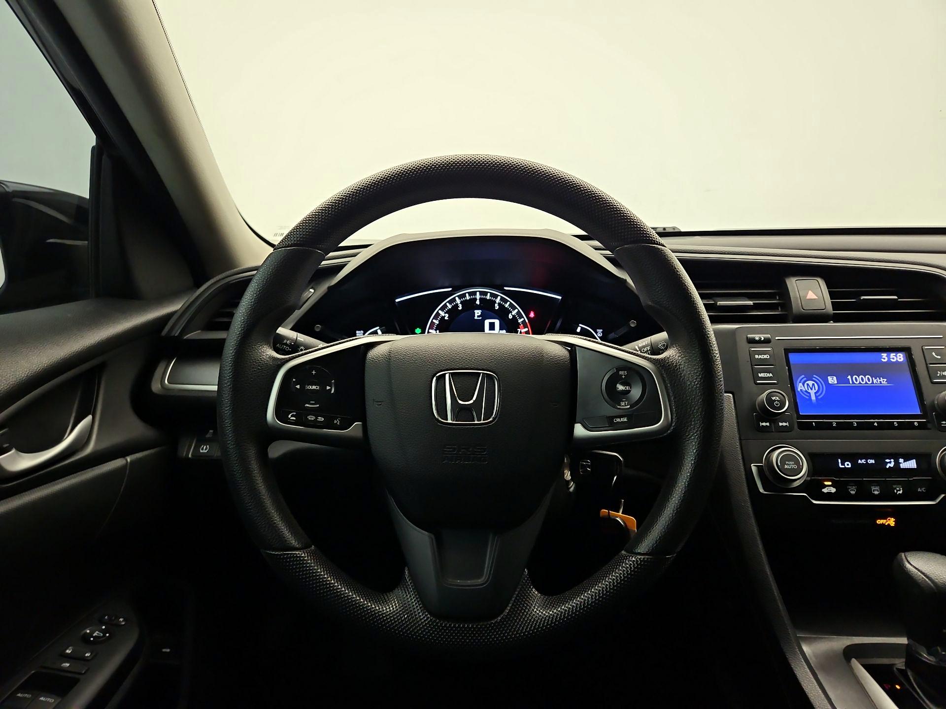Thumbnail: 2017 Honda Civic - 10