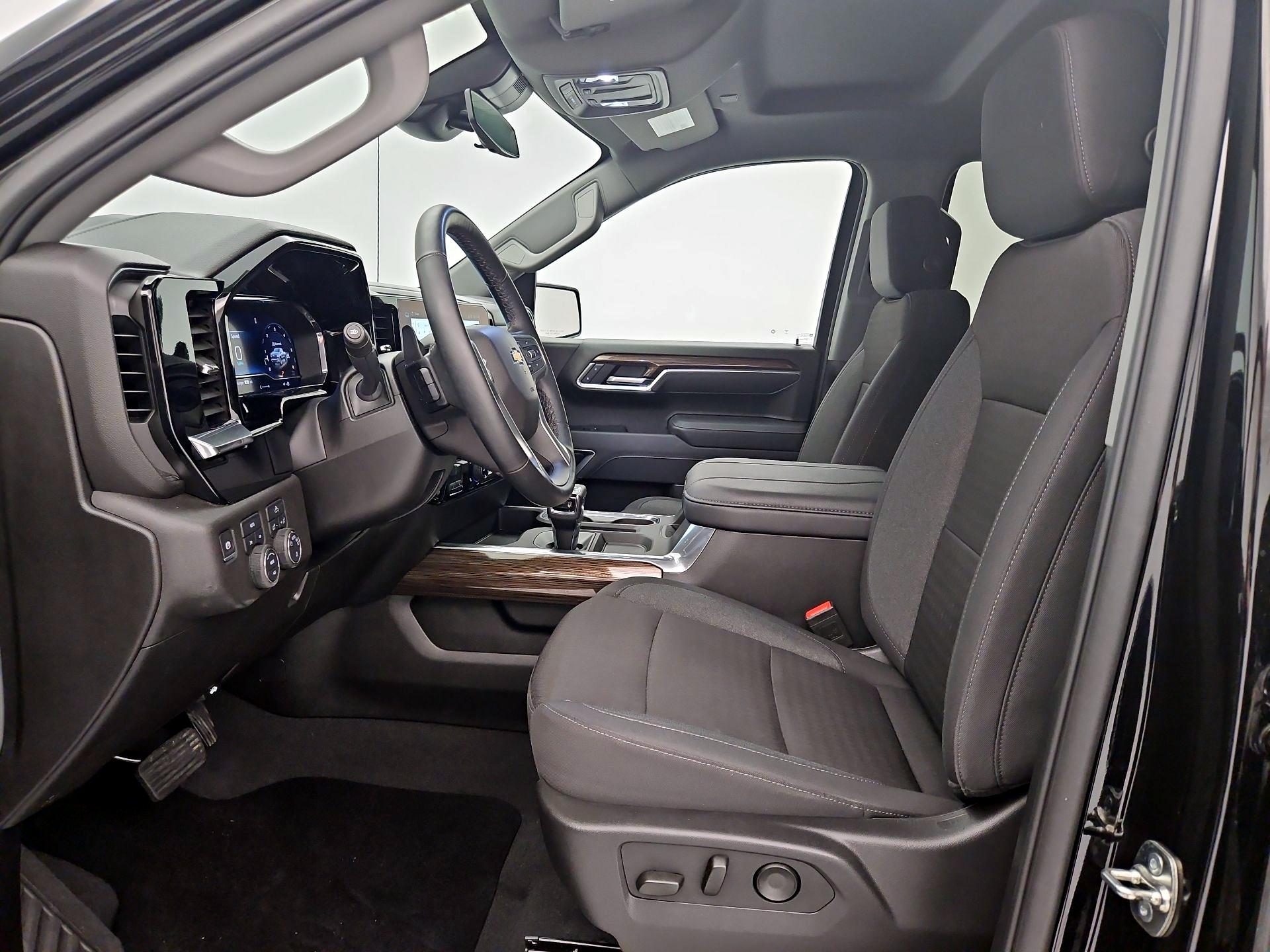 Thumbnail: 2025 Chevrolet Silverado 1500 - 11