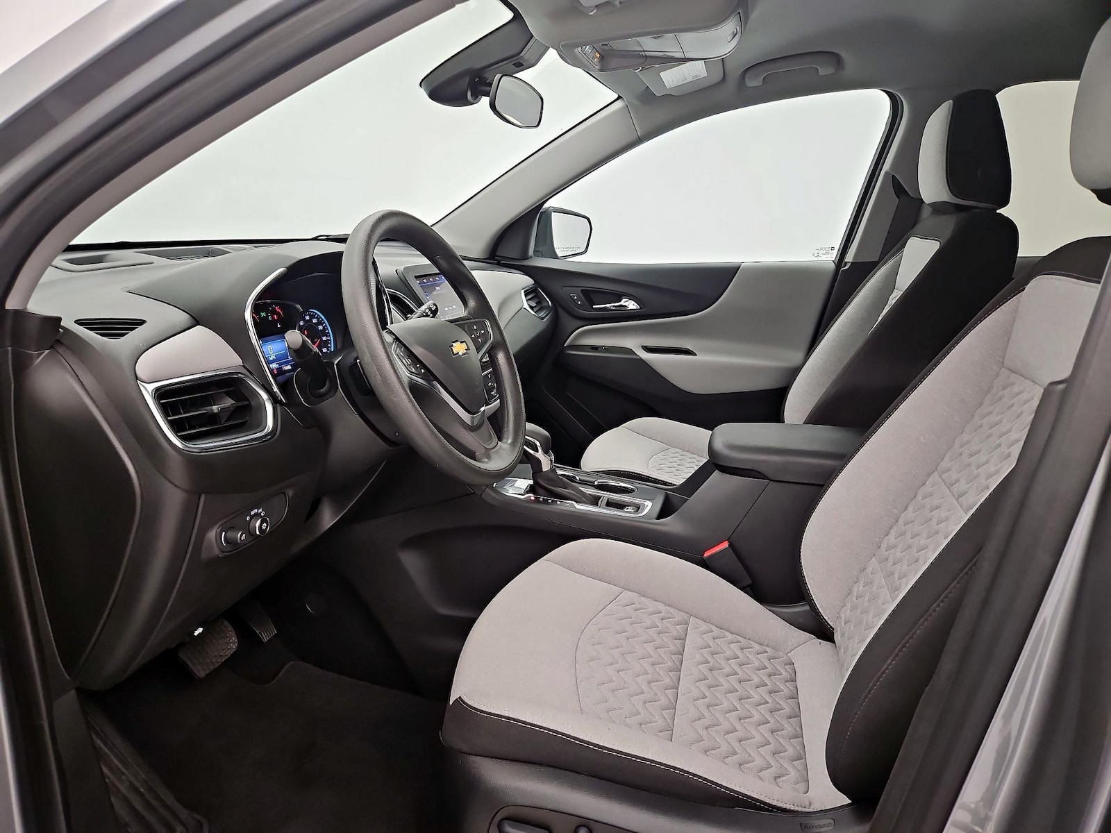 2023 Chevrolet Equinox LT - Photo 12