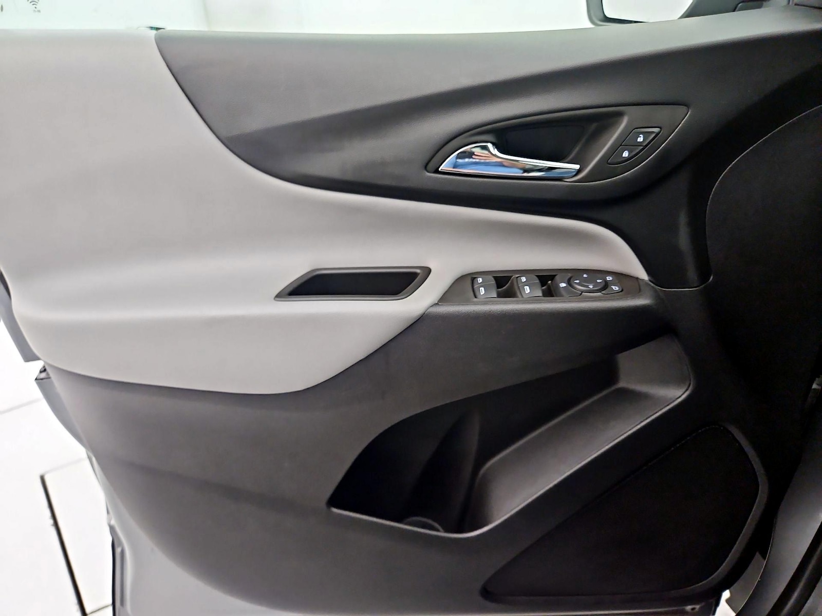 2023 Chevrolet Equinox LT - Photo 13