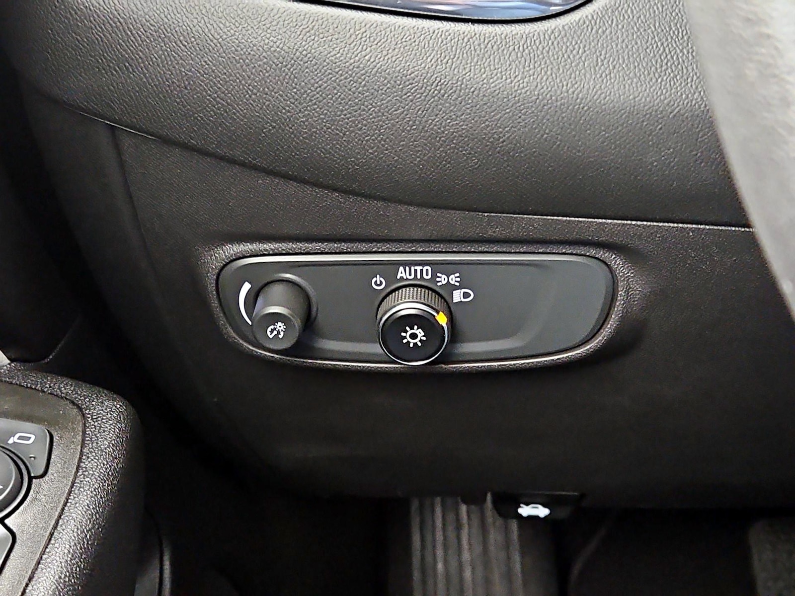 2023 Chevrolet Equinox LT - Photo 14