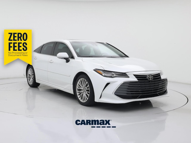 White 2020 Toyota Avalon Sedan Front-Wheel Drive Automatic