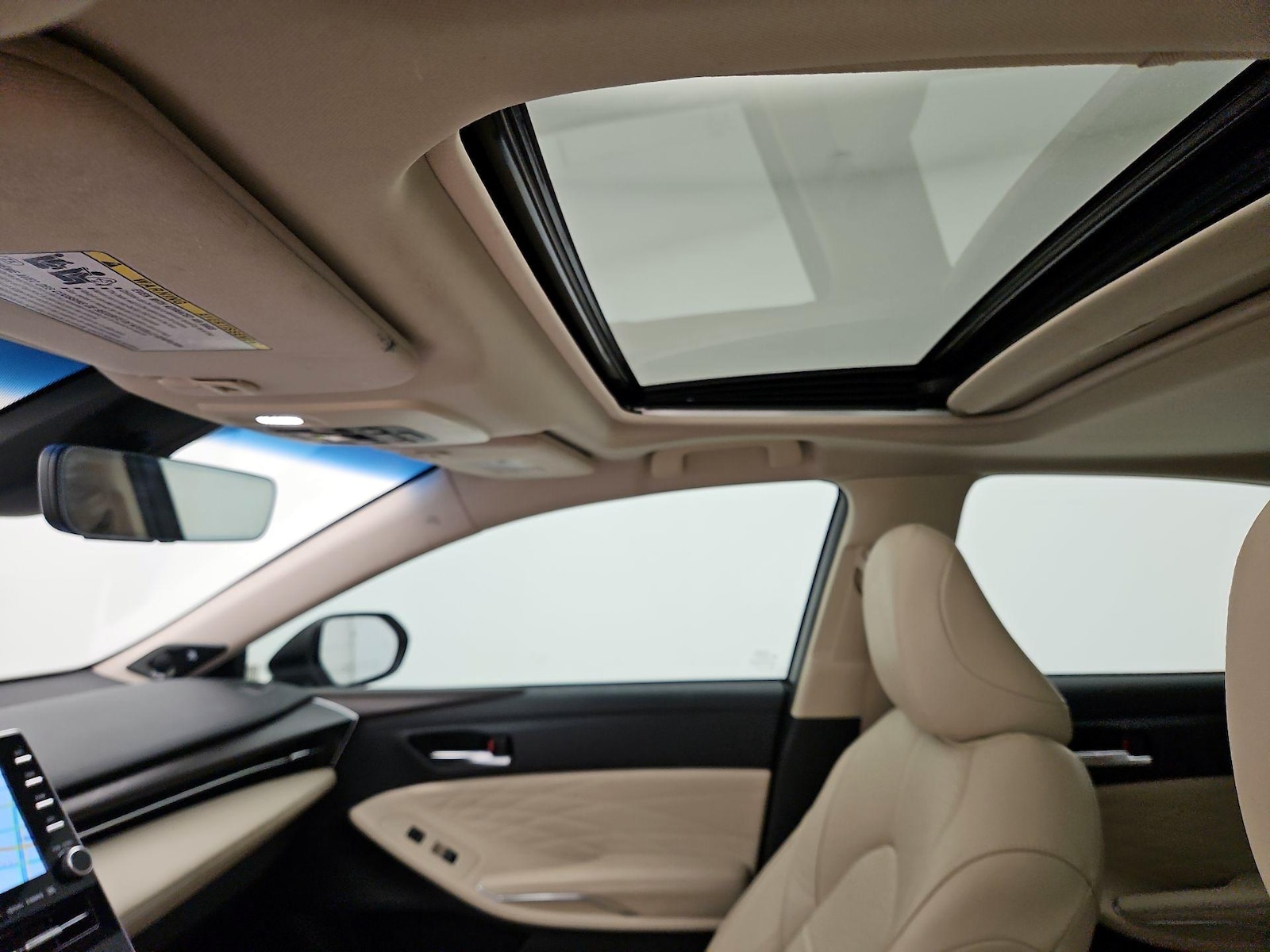 Sunroof(s) & Overhead Airbags