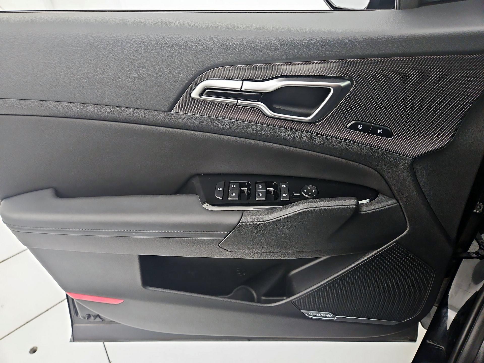 Thumbnail: 2025 Kia Sportage - 12