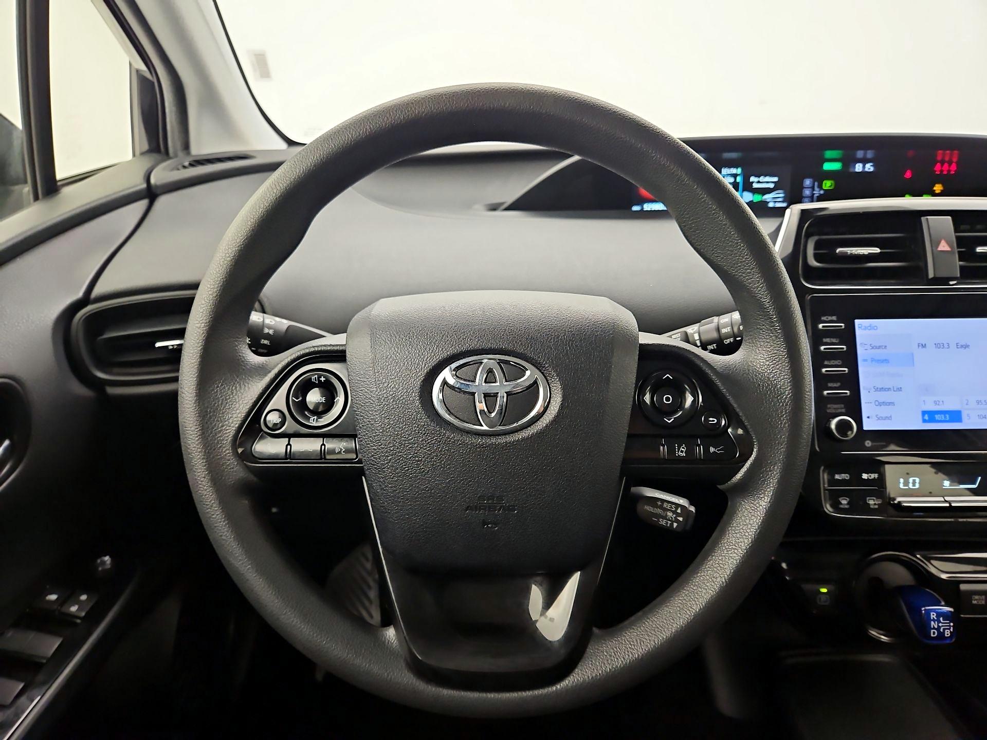 Thumbnail: 2021 Toyota Prius - 10