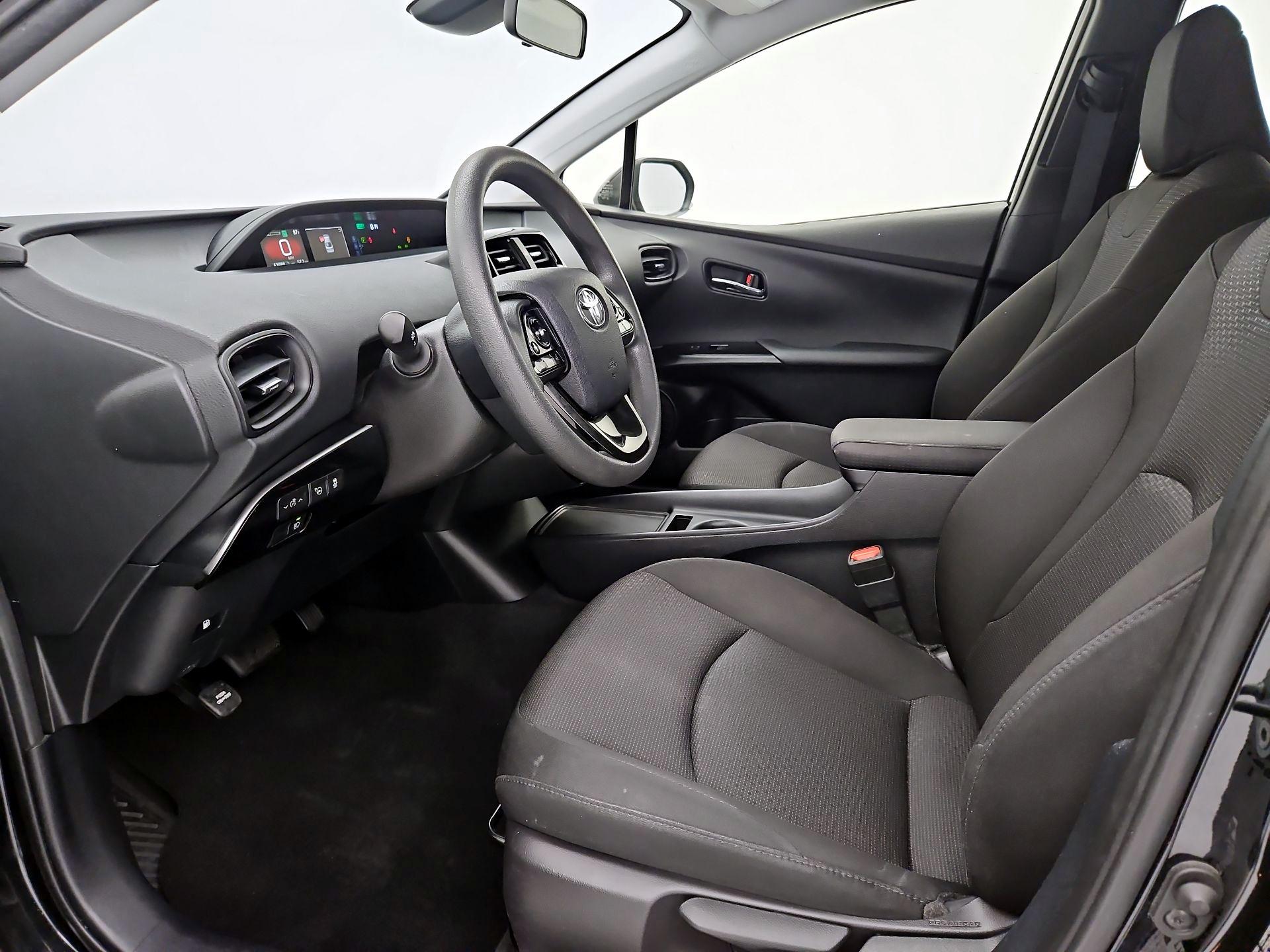 Thumbnail: 2021 Toyota Prius - 11