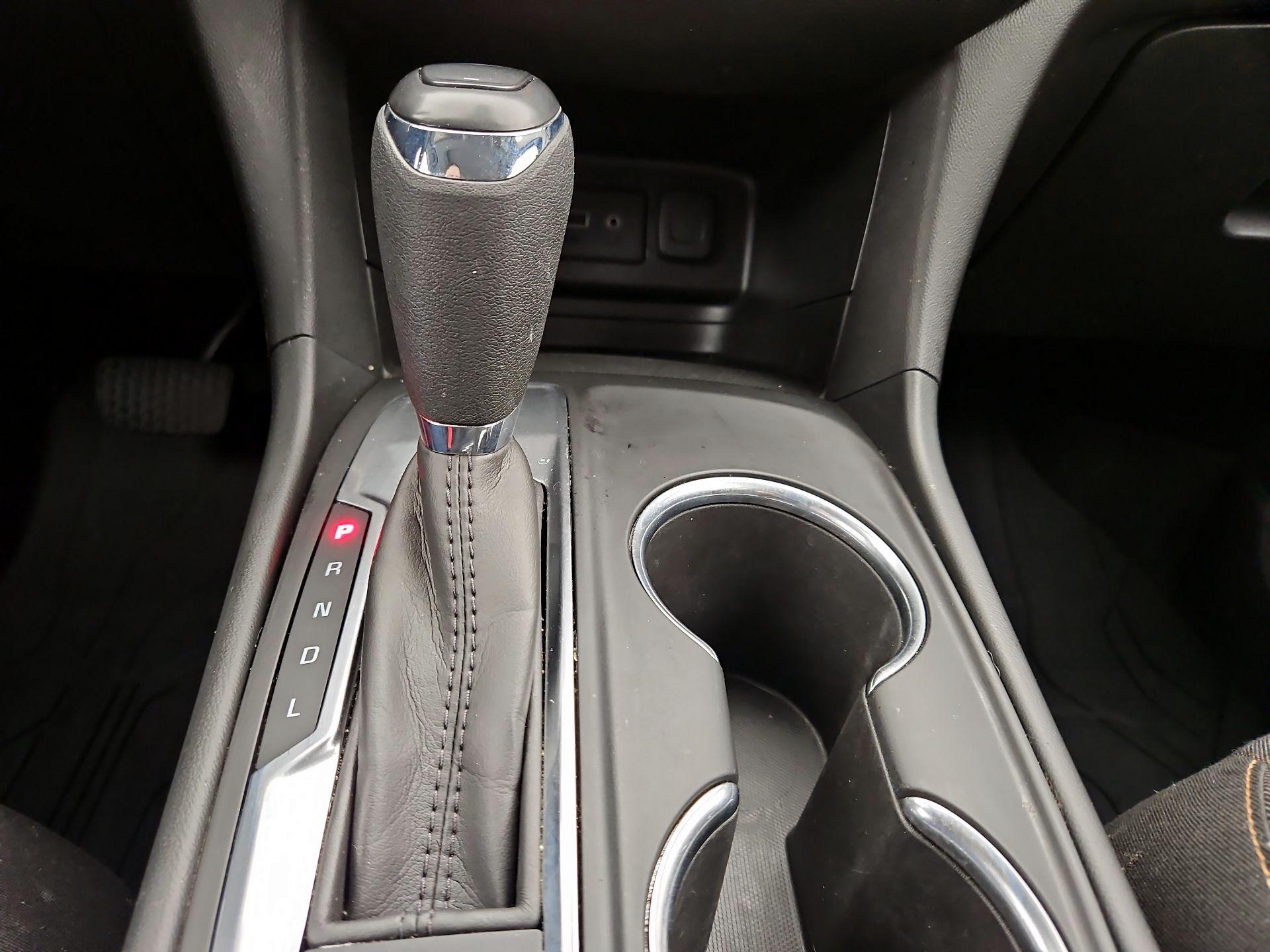 Thumbnail: 2020 Chevrolet Equinox - 17