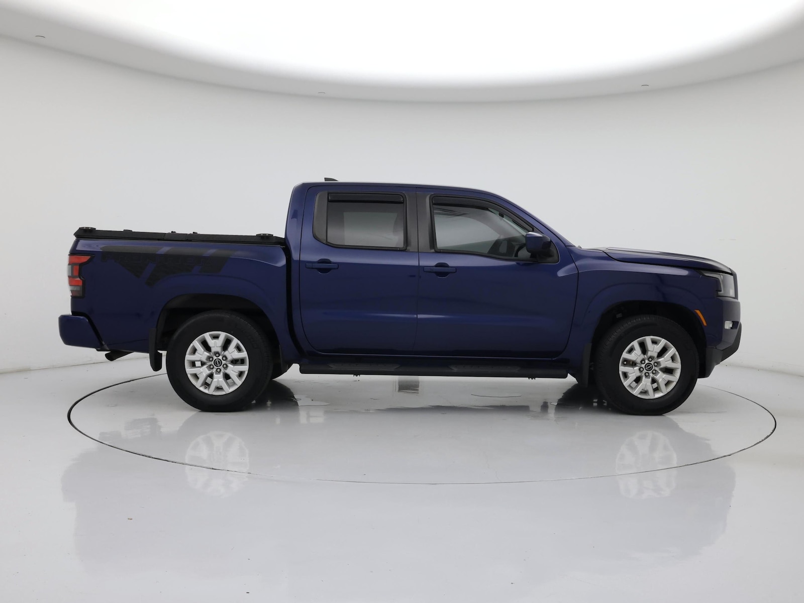 2022 Nissan Frontier SV - Photo 8