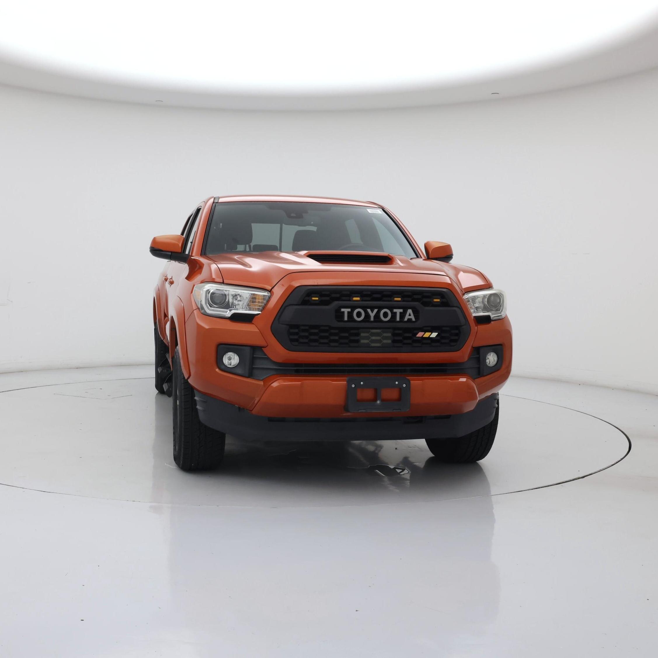 Thumbnail: 2018 Toyota Tacoma - 5