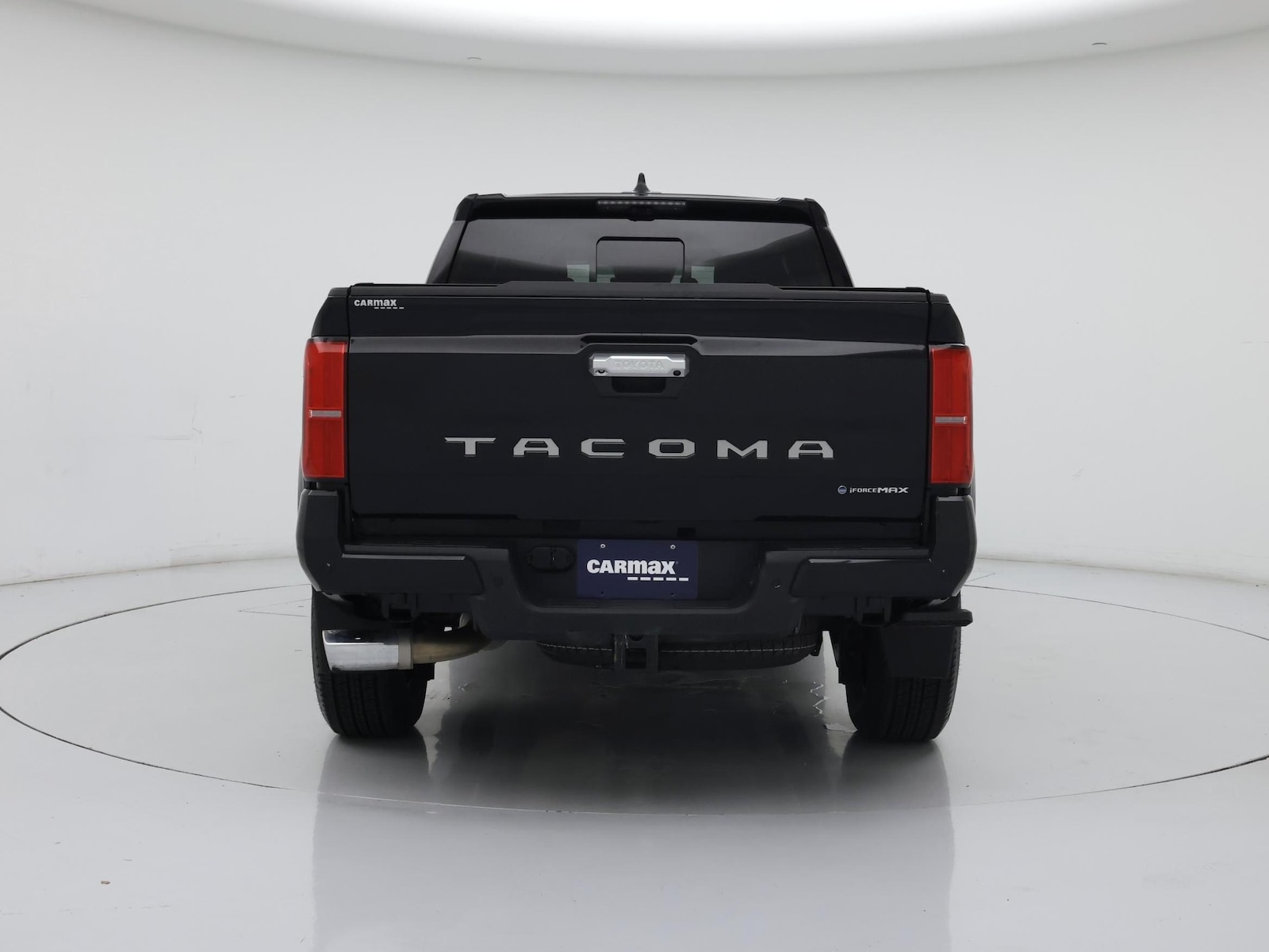 2025 Toyota Tacoma Limited - Photo 7