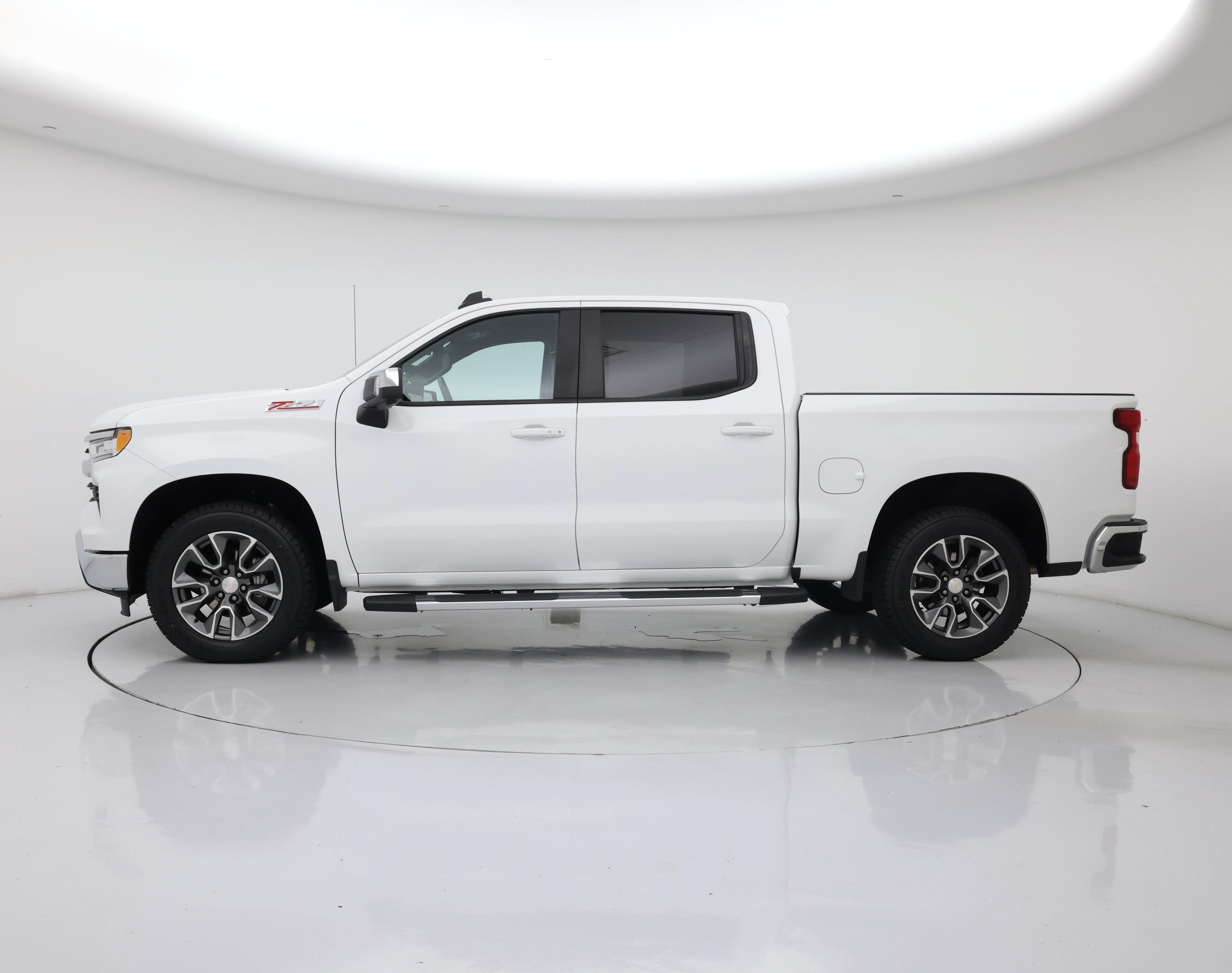 Thumbnail: 2024 Chevrolet Silverado 1500 - 3