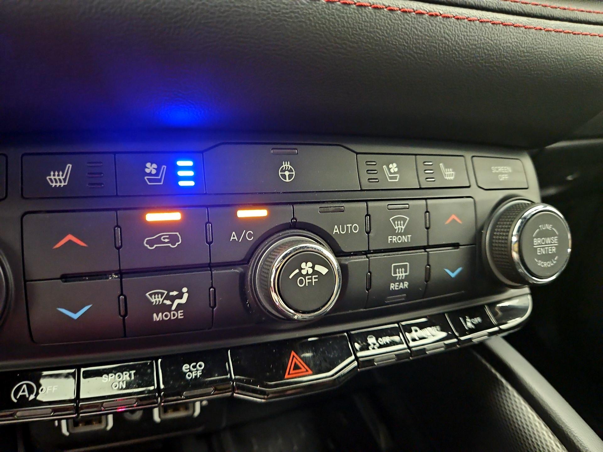 Thumbnail: 2025 Dodge Durango - 17
