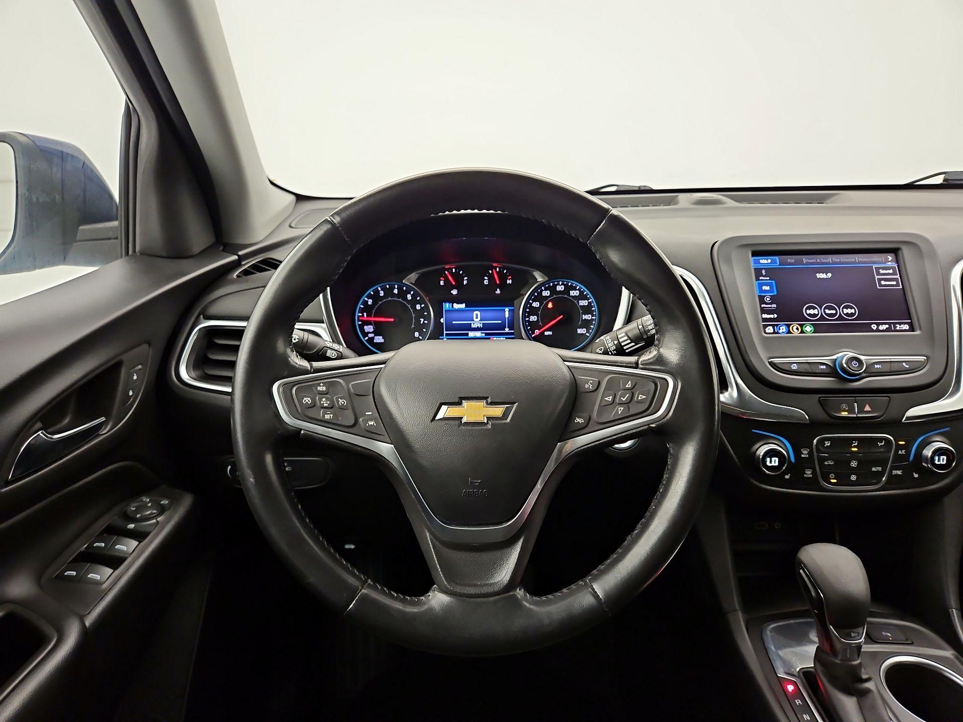 Thumbnail: 2022 Chevrolet Equinox - 10