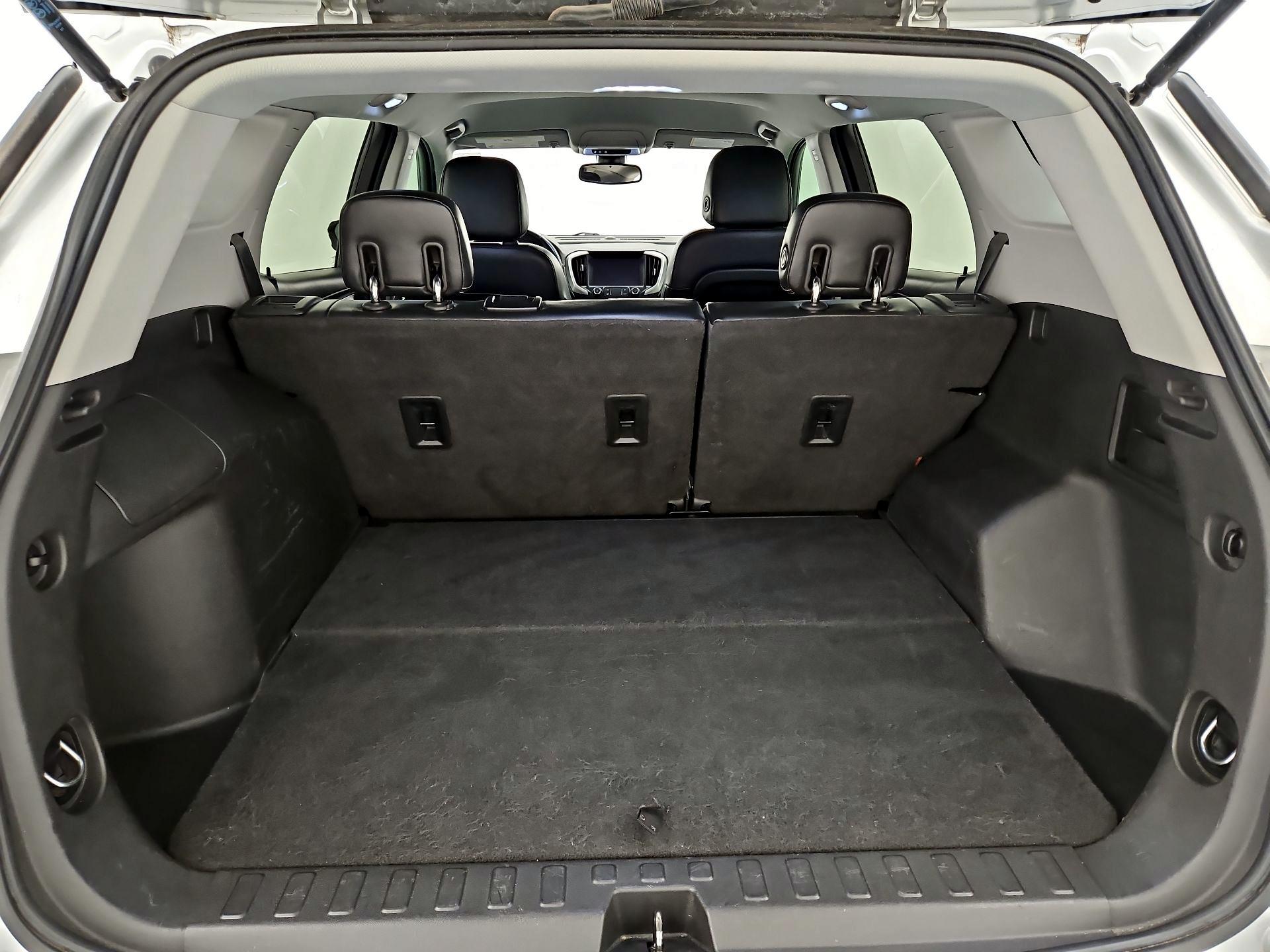 Thumbnail: 2020 GMC Terrain - 20
