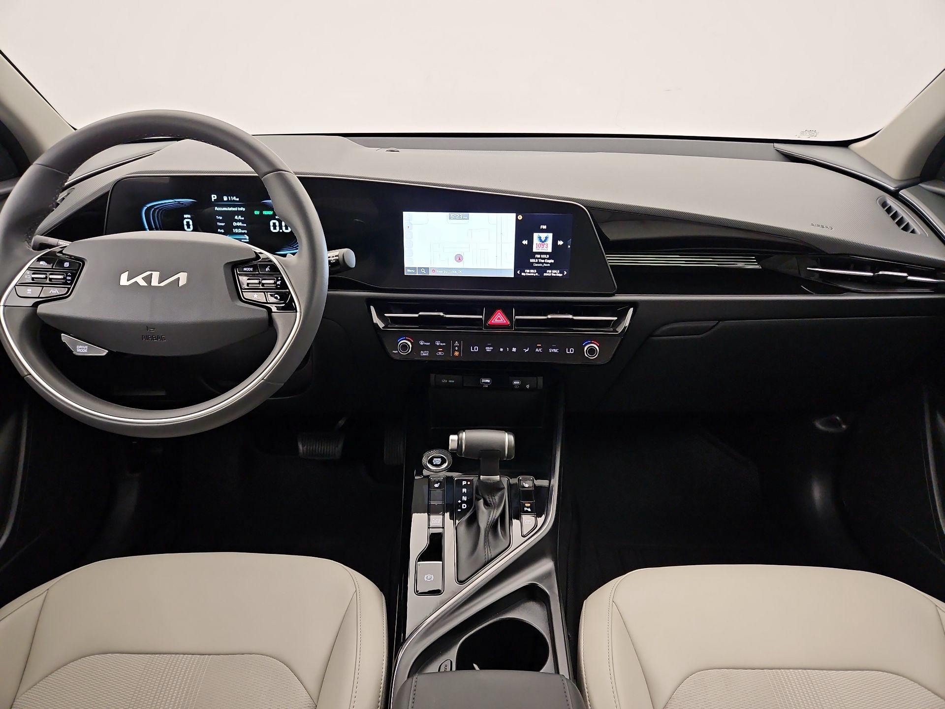 Thumbnail: 2025 Kia Niro - 9