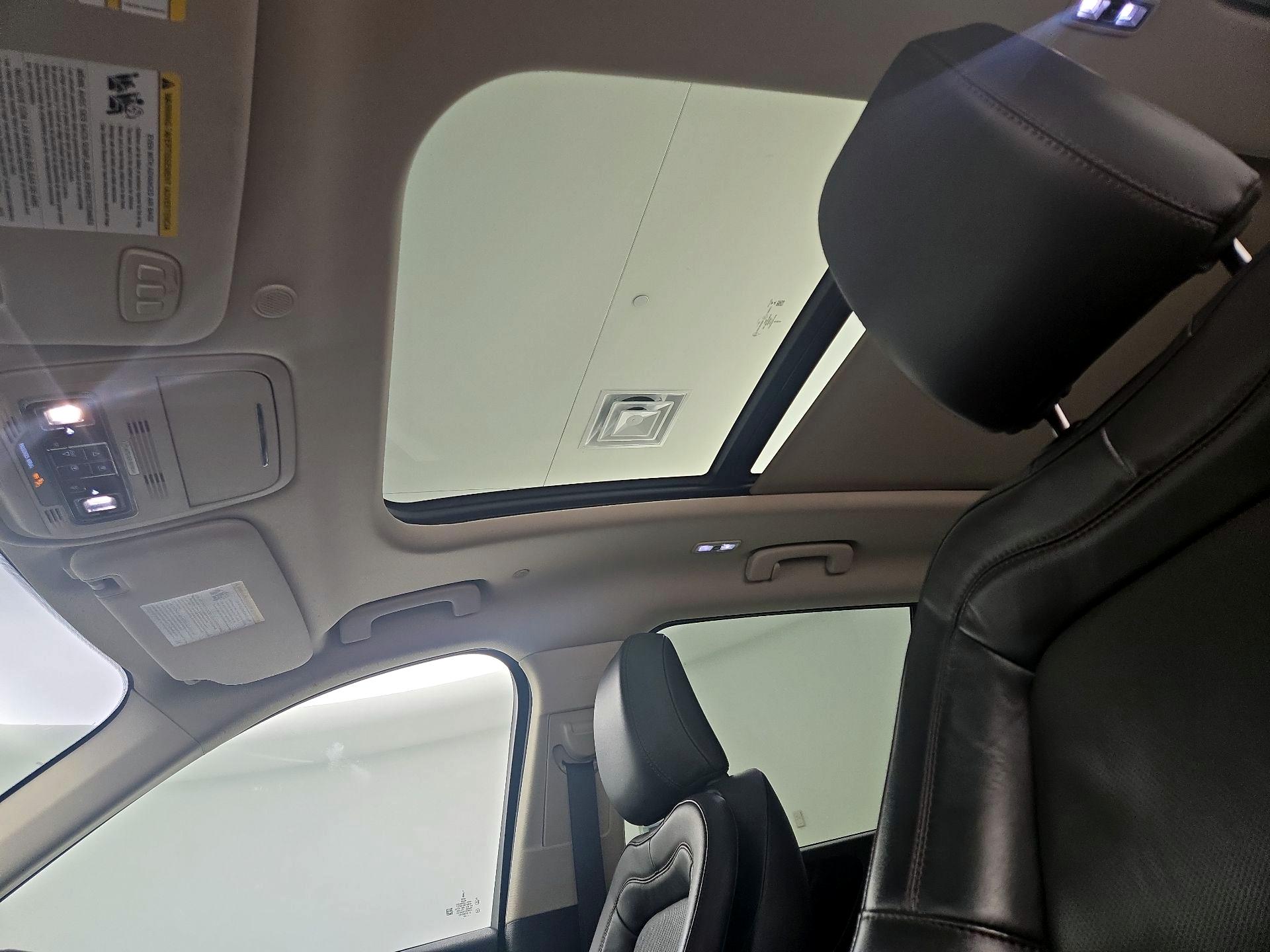 Thumbnail: 2022 Lincoln Aviator - 20
