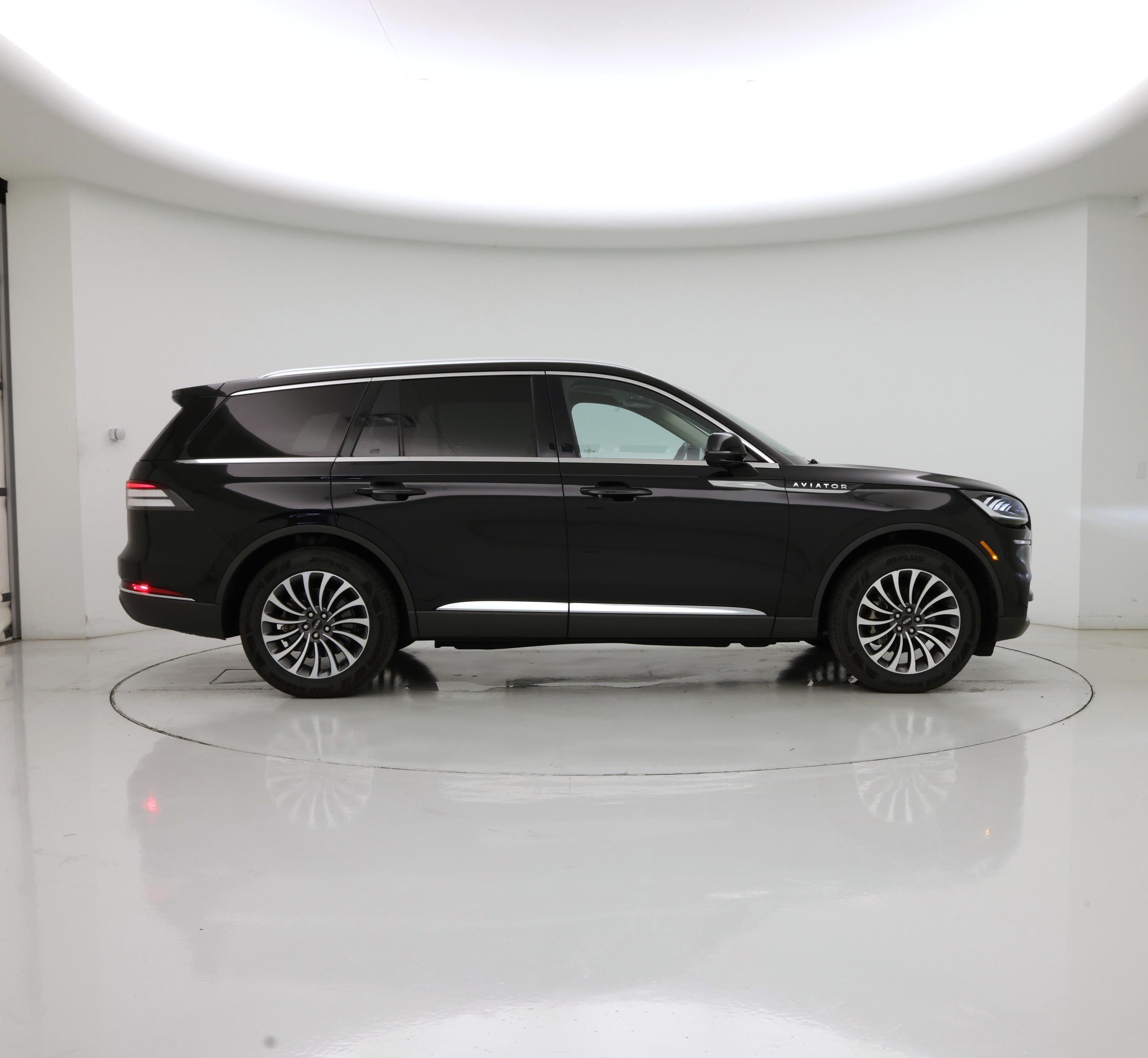 Thumbnail: 2022 Lincoln Aviator - 7