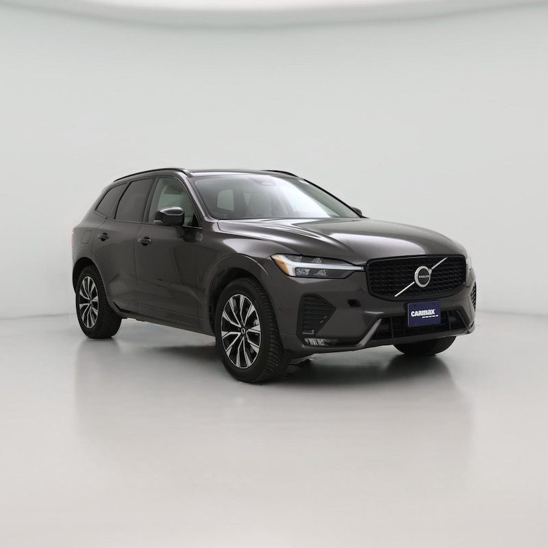 2023 Volvo XC60 B5 Plus Dark Theme