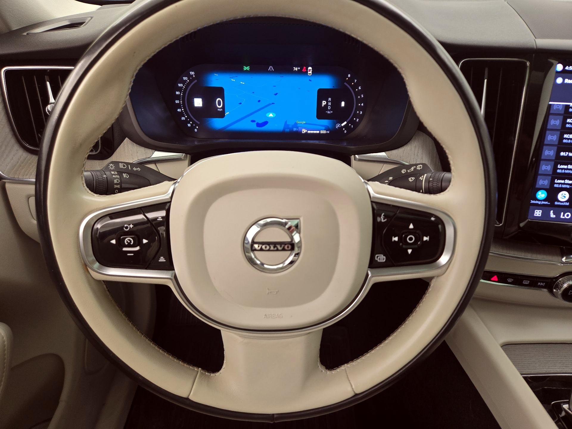 Thumbnail: 2023 Volvo XC60 - 10
