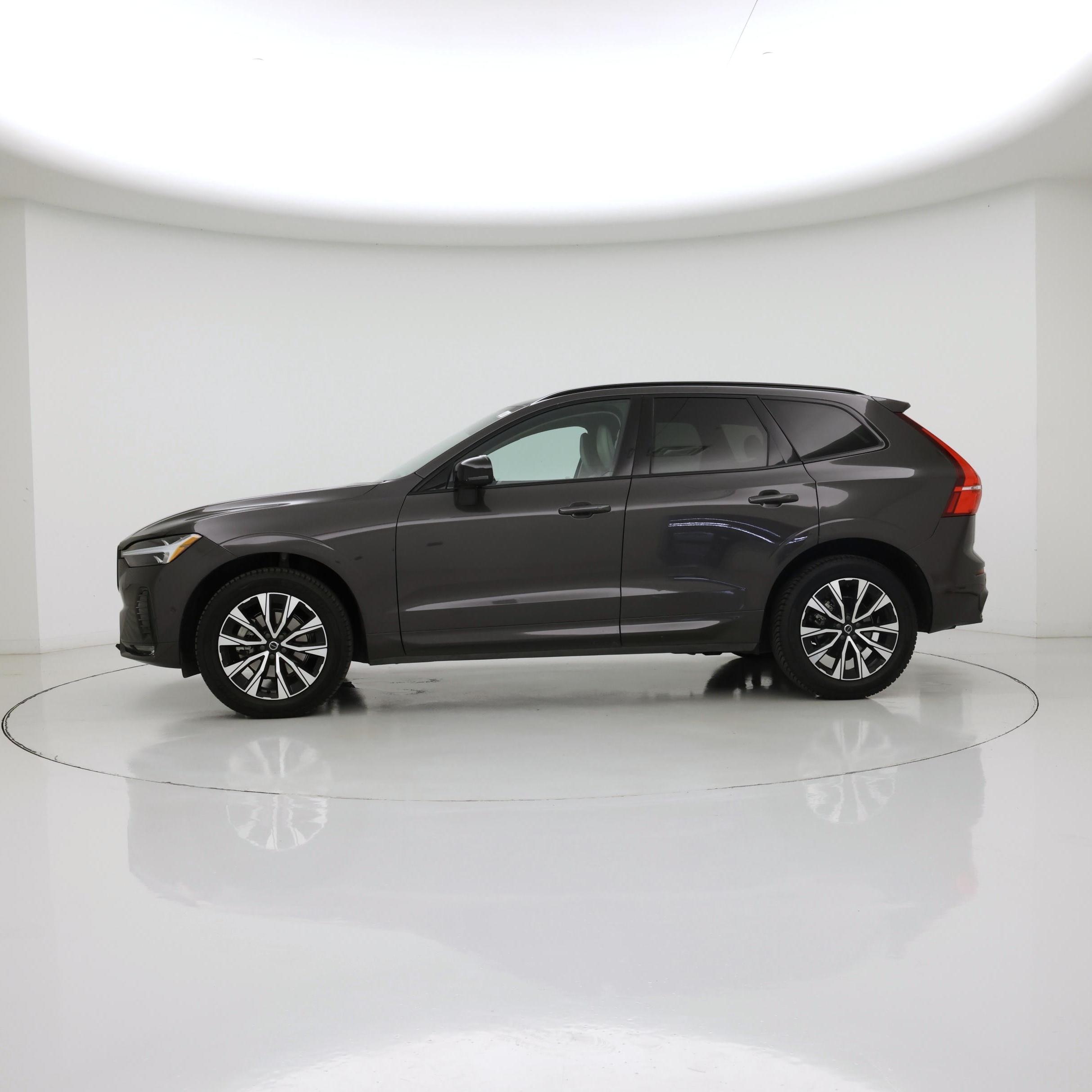 Thumbnail: 2023 Volvo XC60 - 3