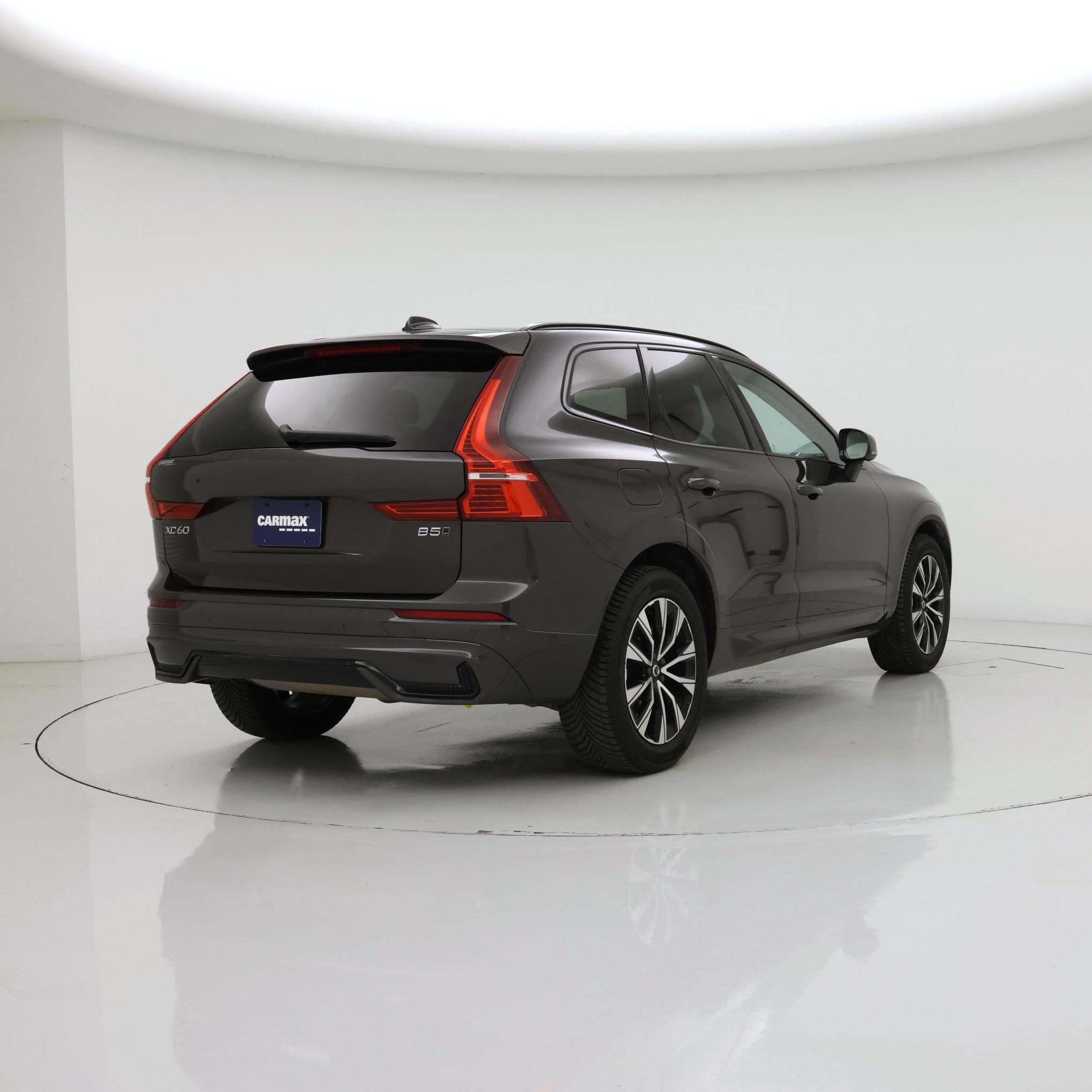 Thumbnail: 2023 Volvo XC60 - 8