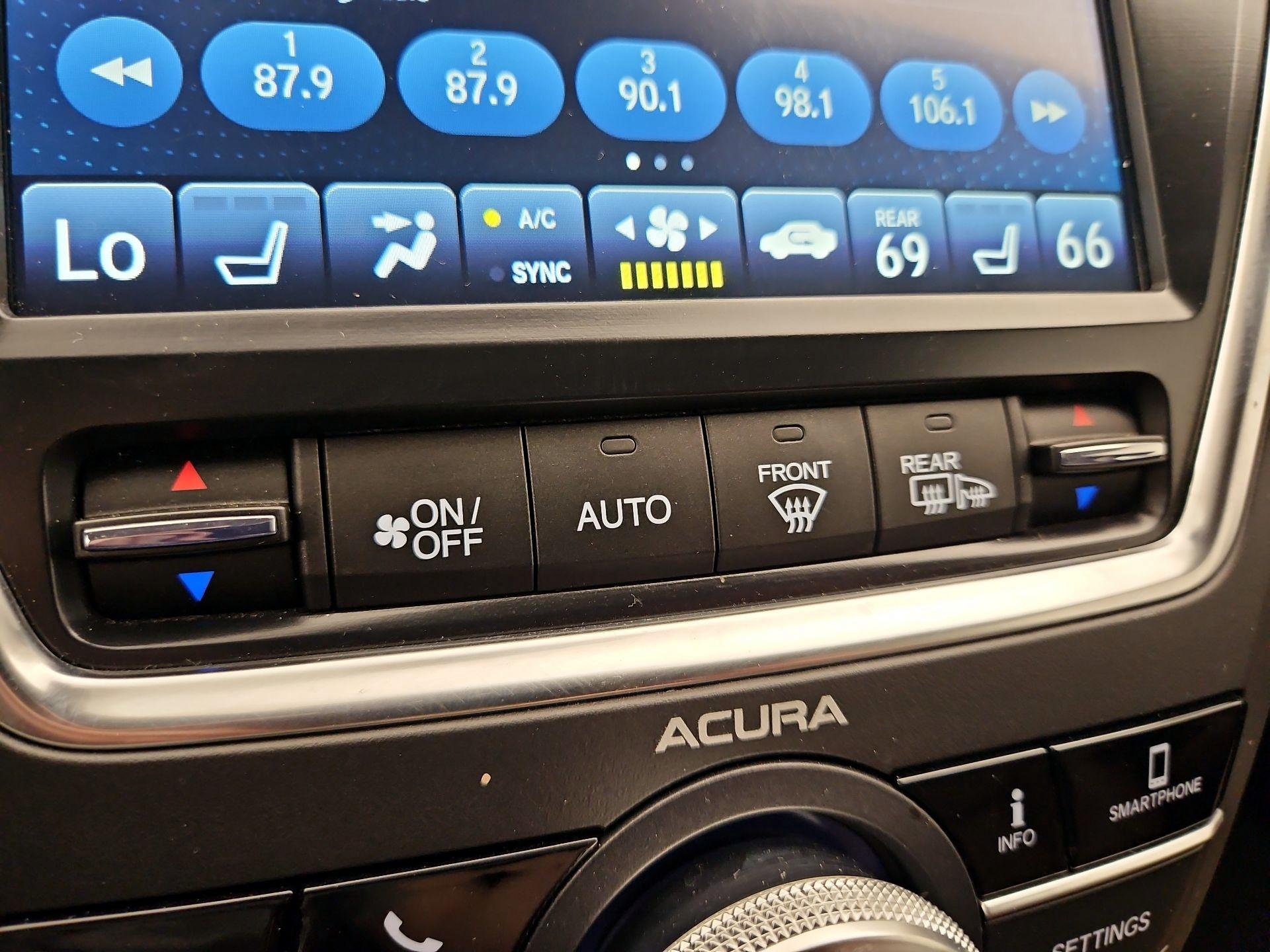 Thumbnail: 2020 Acura MDX - 17