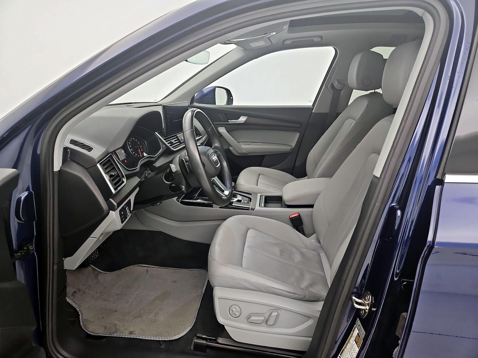 2022 Audi Q5 Premium - Photo 12