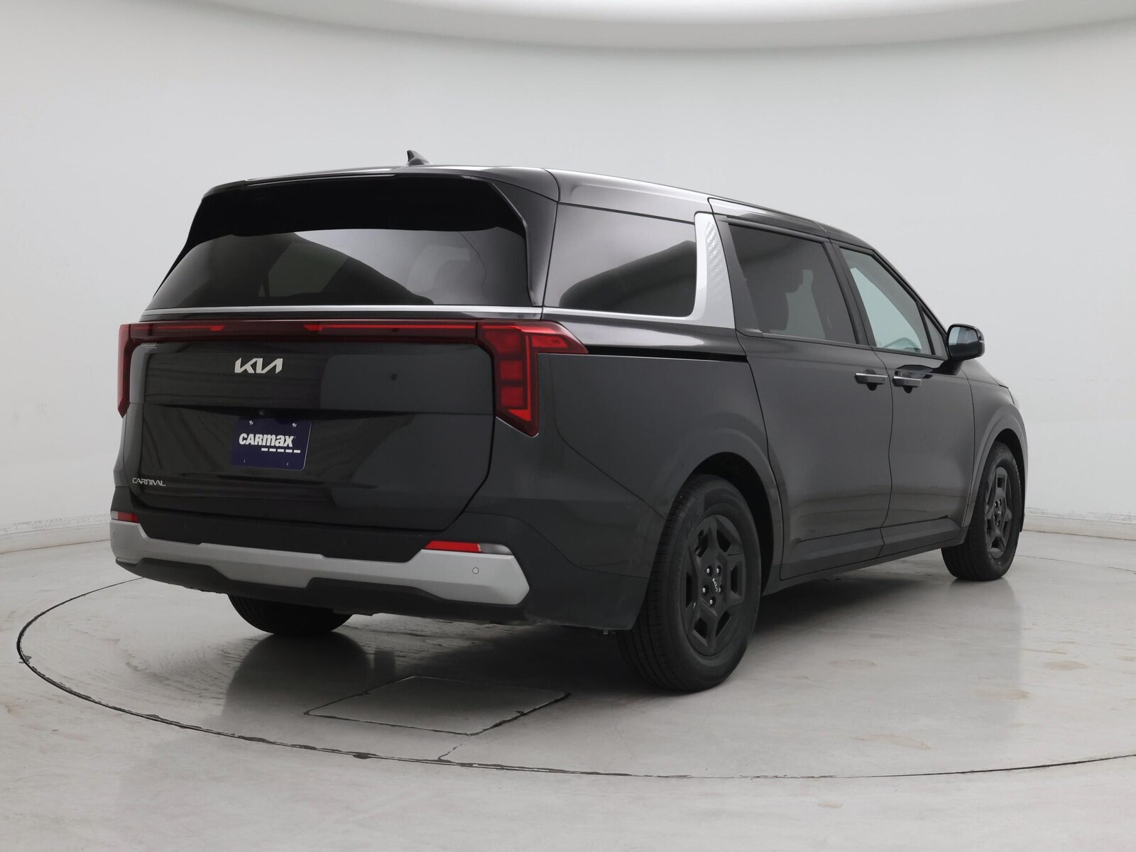 2025 Kia Carnival LXS - Photo 9