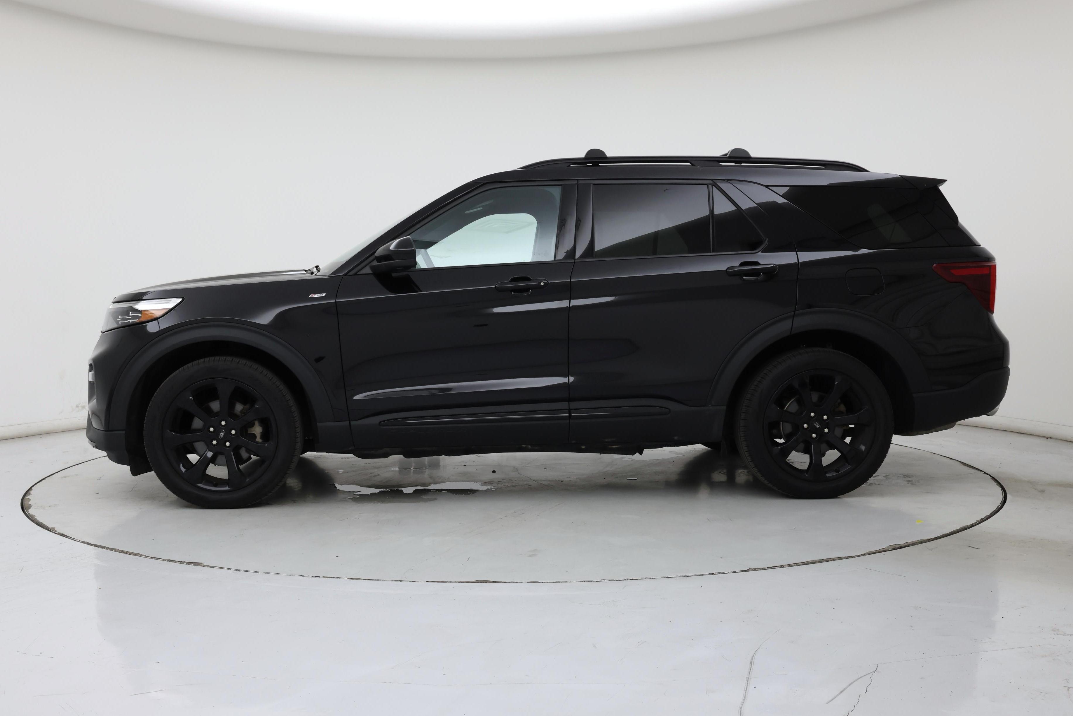 Thumbnail: 2023 Ford Explorer - 3
