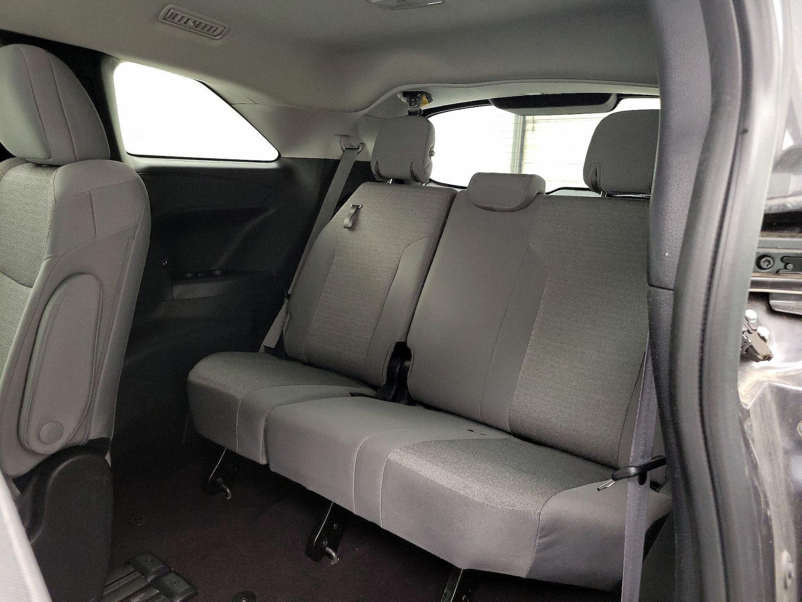 2025 Toyota Sienna LE - Photo 21