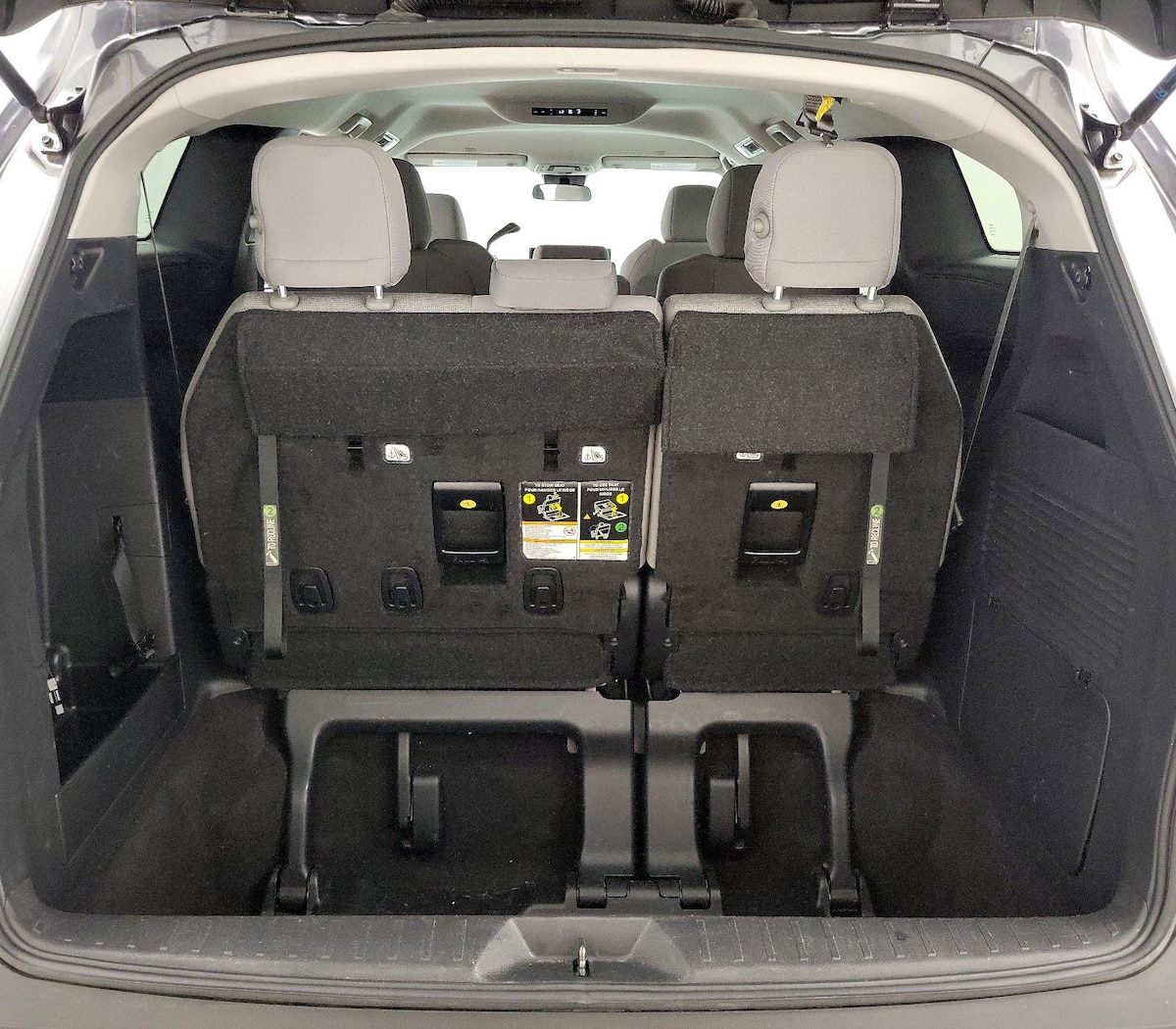 Trunk/Cargo (Seats Up)