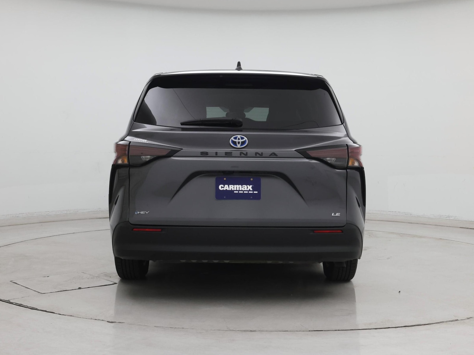 2025 Toyota Sienna LE - Photo 7