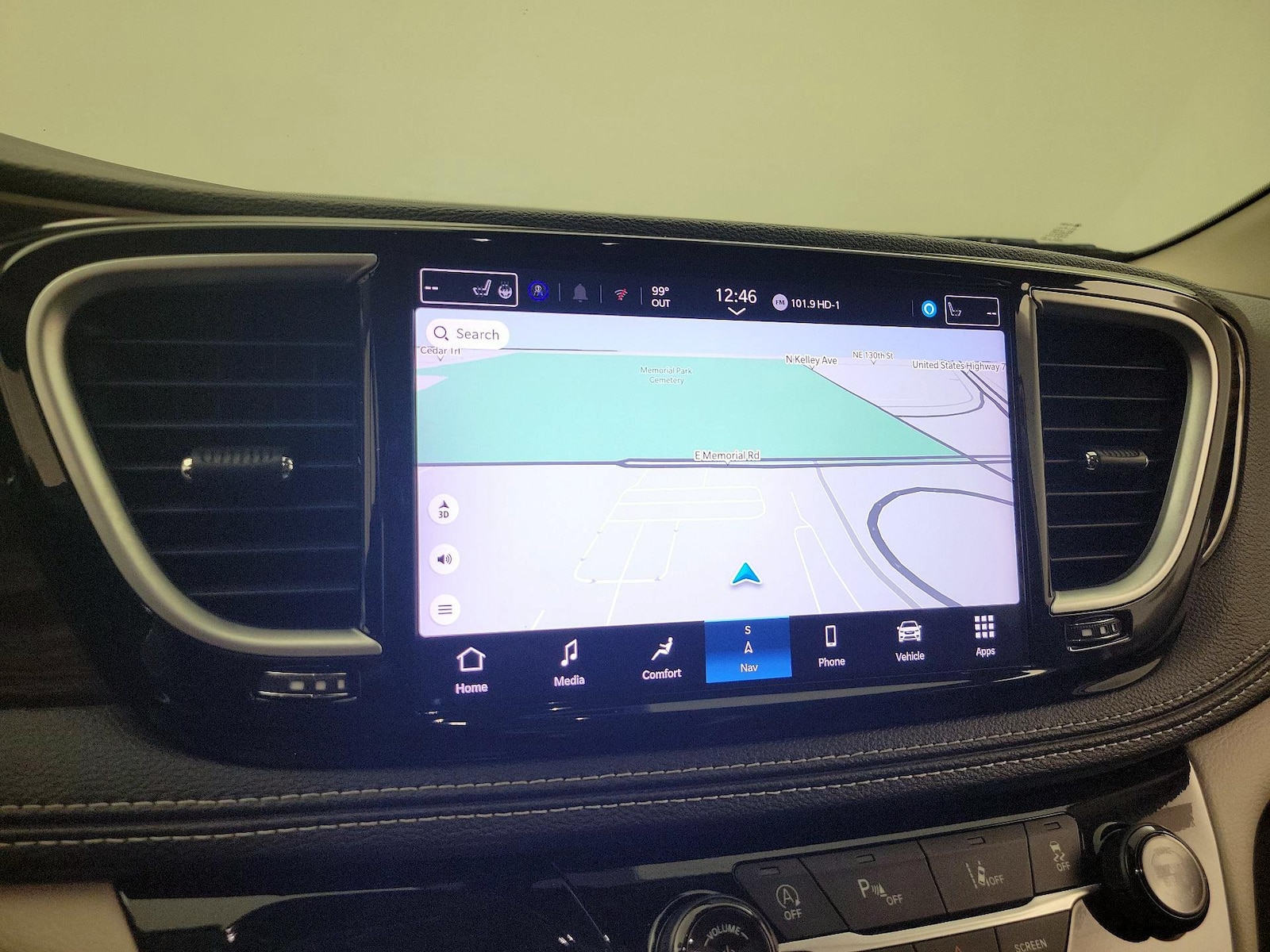 2024 Chrysler Pacifica Limited - Photo 15