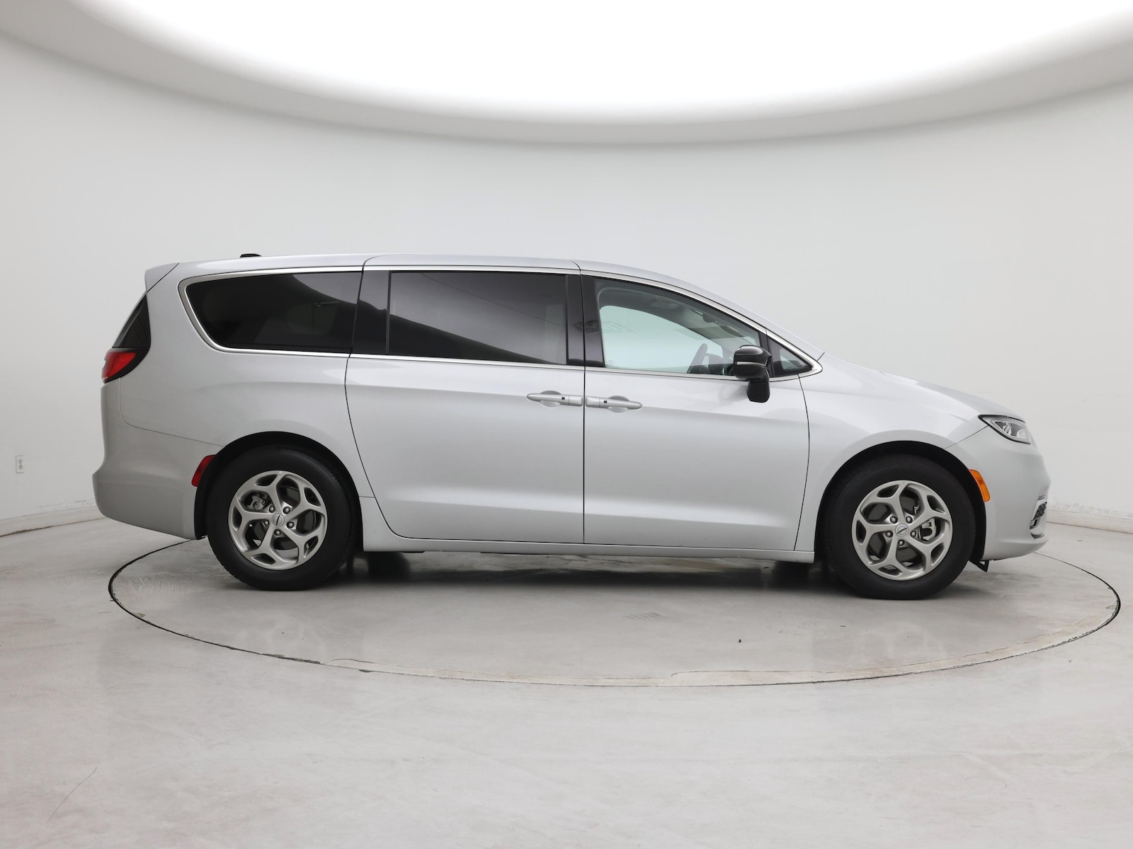 2024 Chrysler Pacifica Limited - Photo 8