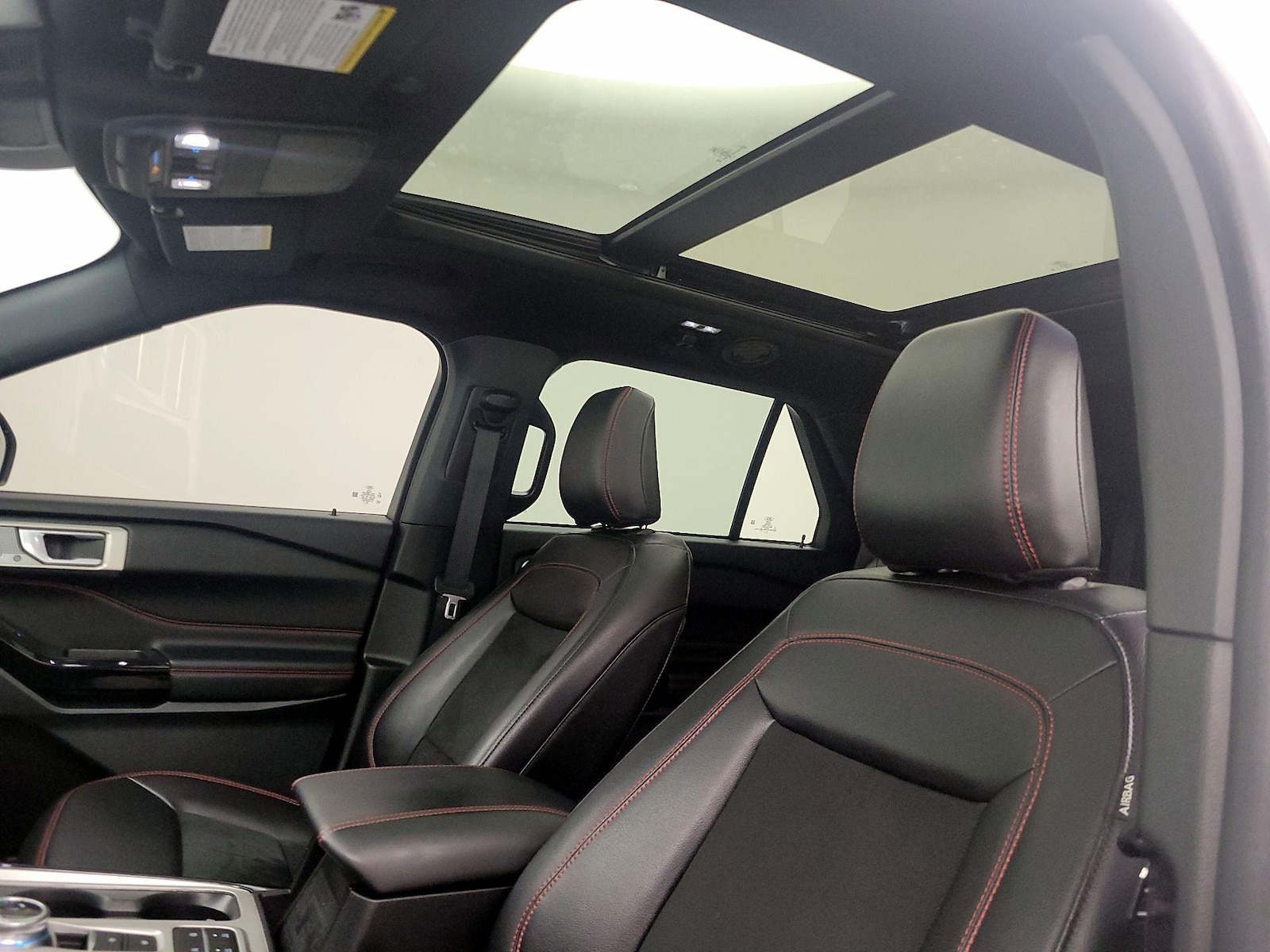 2023 Ford Explorer ST-LINE - Photo 21