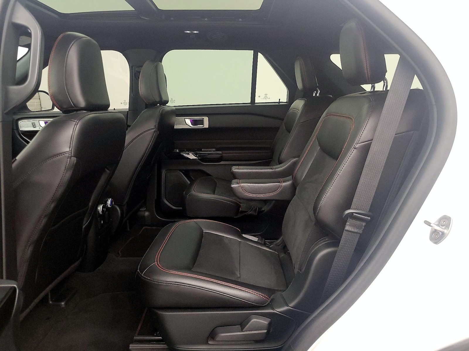 2023 Ford Explorer ST-LINE - Photo 22