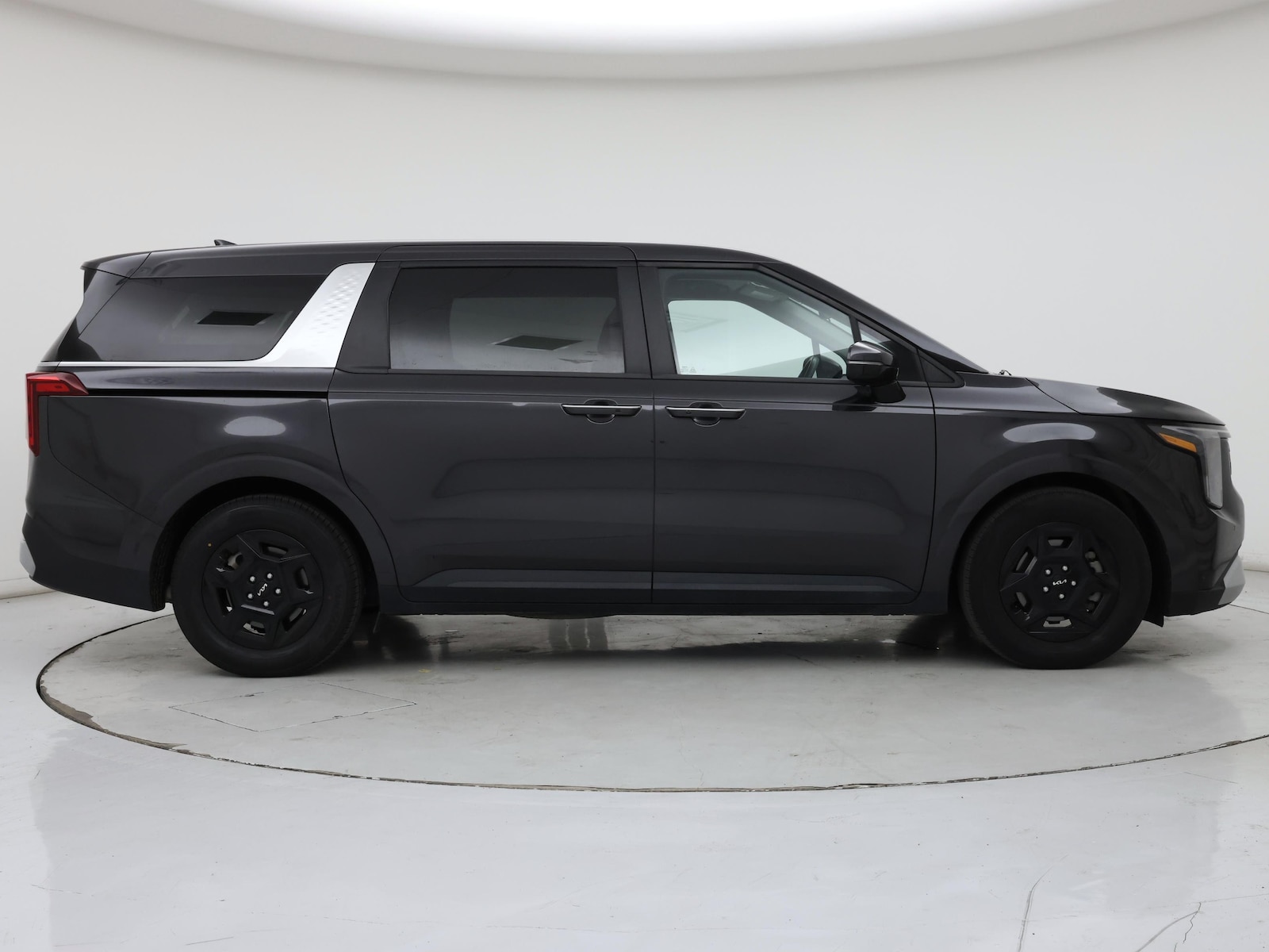 2025 Kia Carnival LXS - Photo 8
