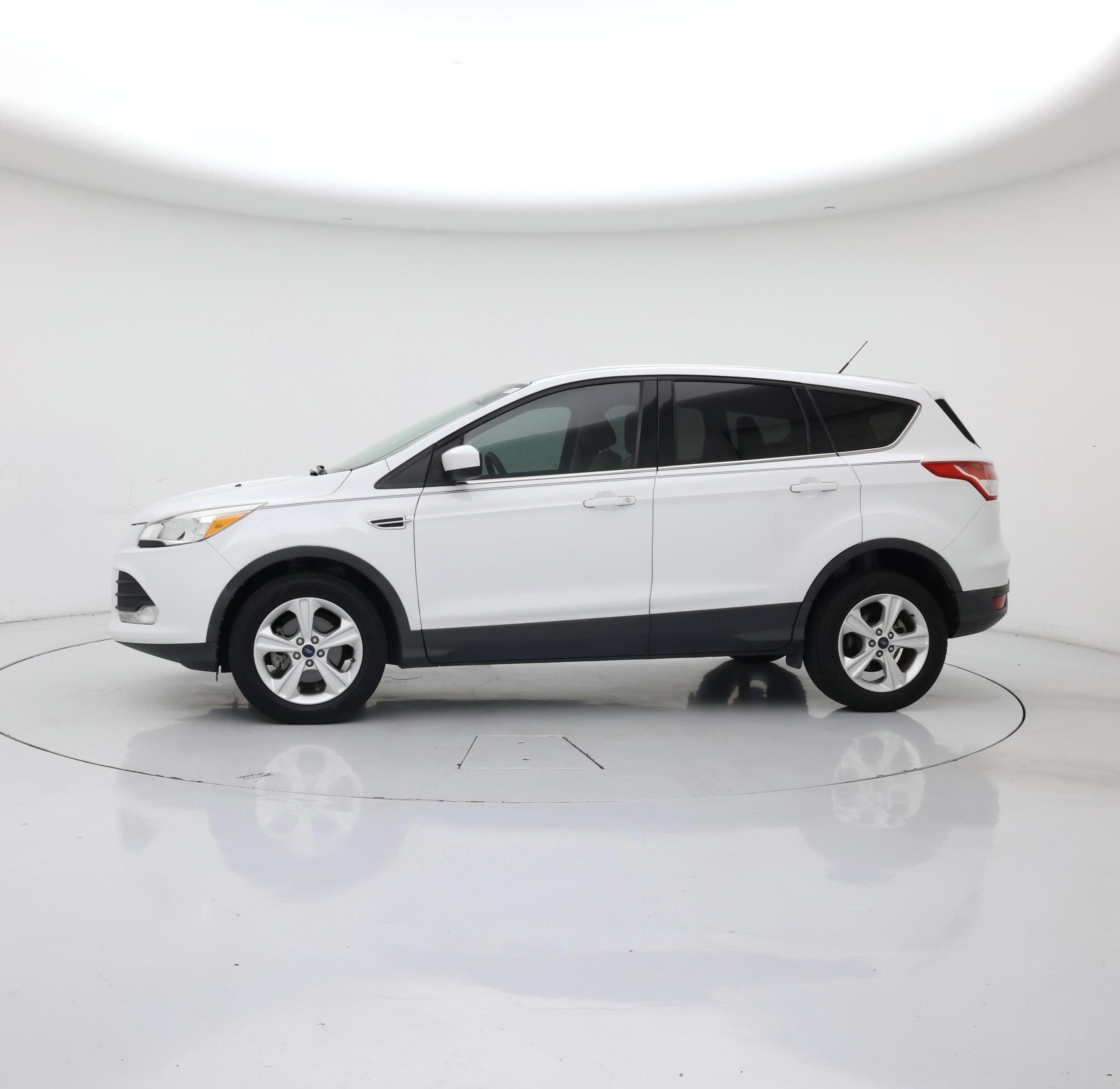 Thumbnail: 2015 Ford Escape - 3