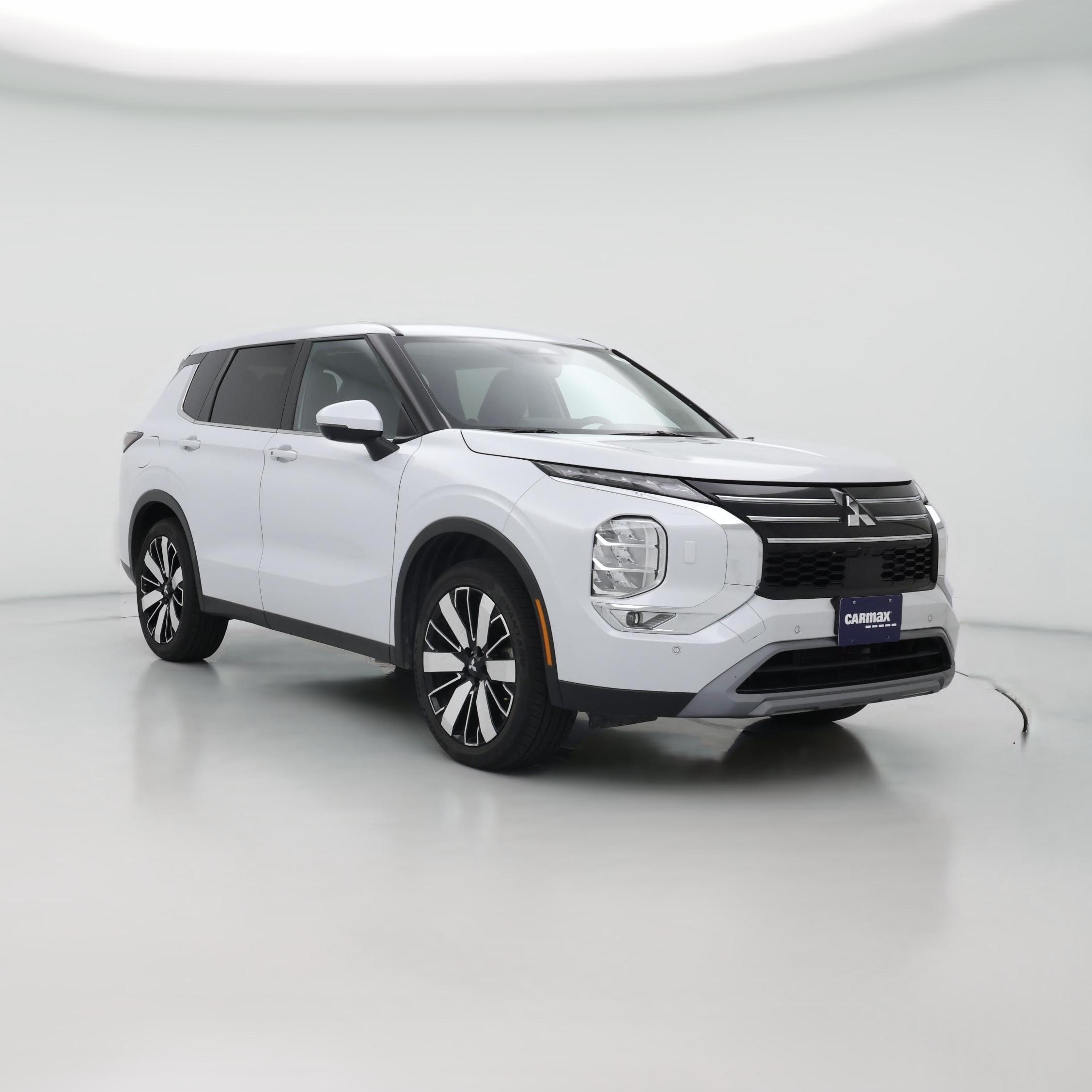 Thumbnail: 2025 Mitsubishi Outlander - 1