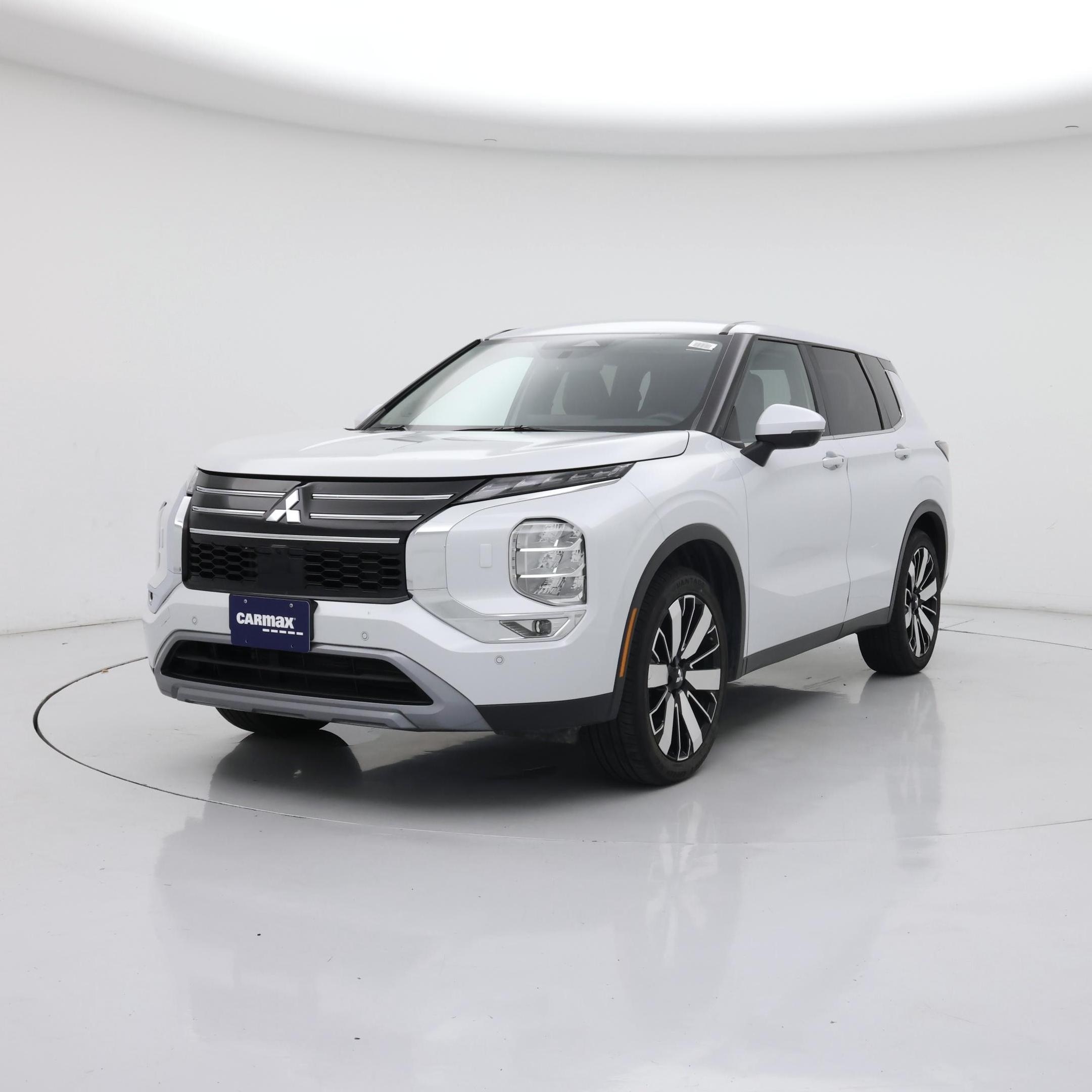 Thumbnail: 2025 Mitsubishi Outlander - 4