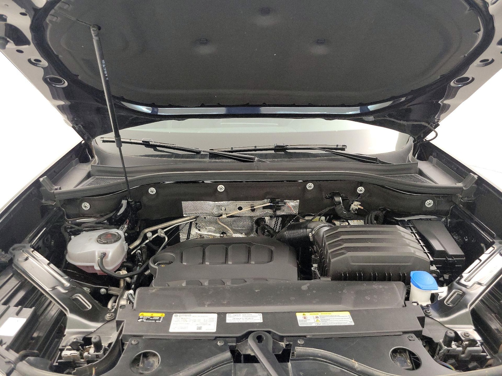 2025 Volkswagen Atlas SE w/Tech - Photo 24