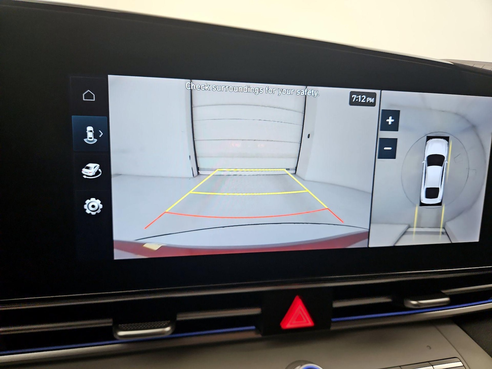 2024 Hyundai Elantra Limited - Photo 16