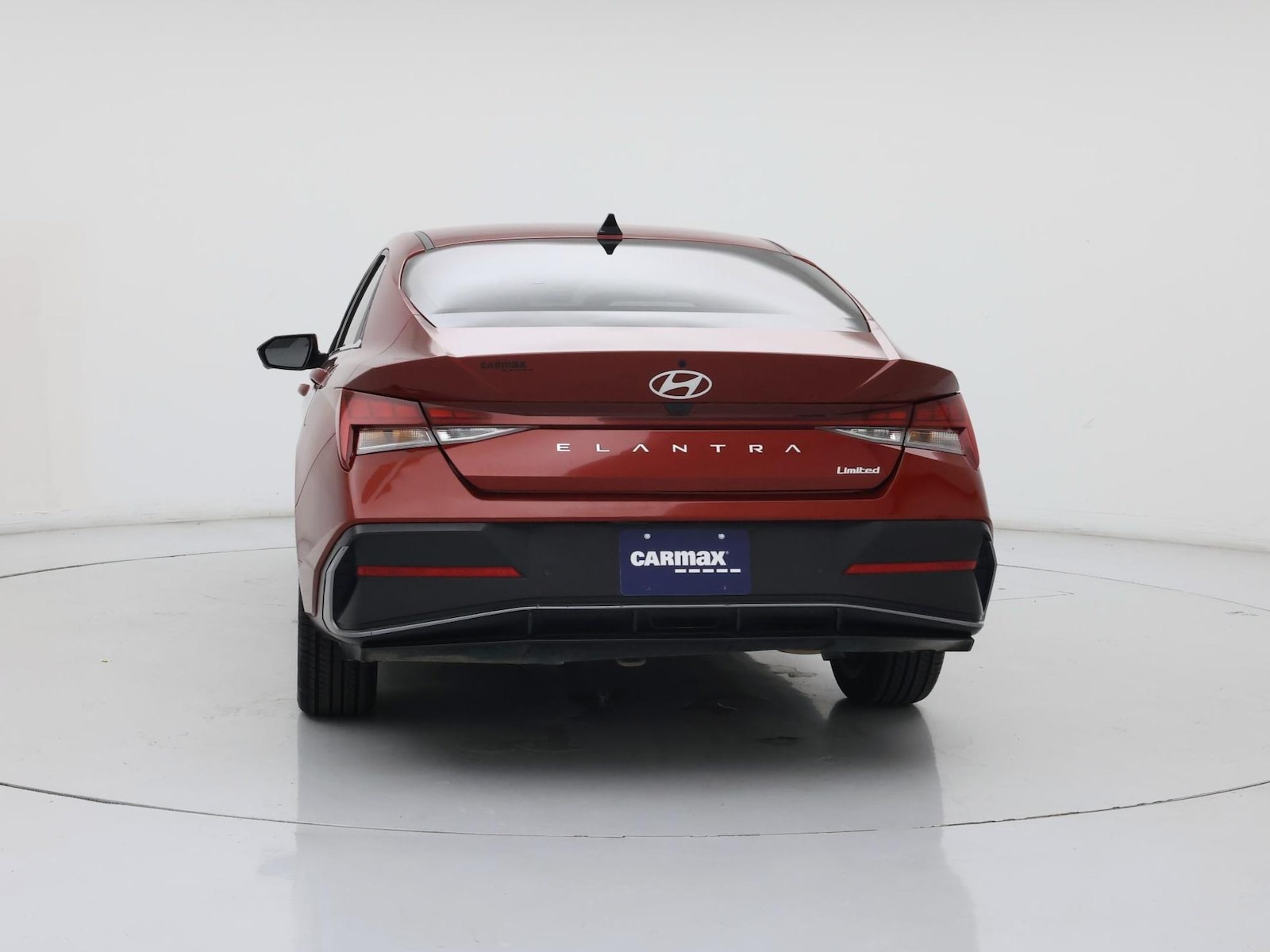 2024 Hyundai Elantra Limited - Photo 7