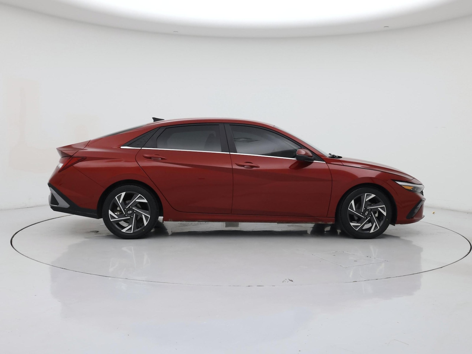 2024 Hyundai Elantra Limited - Photo 8