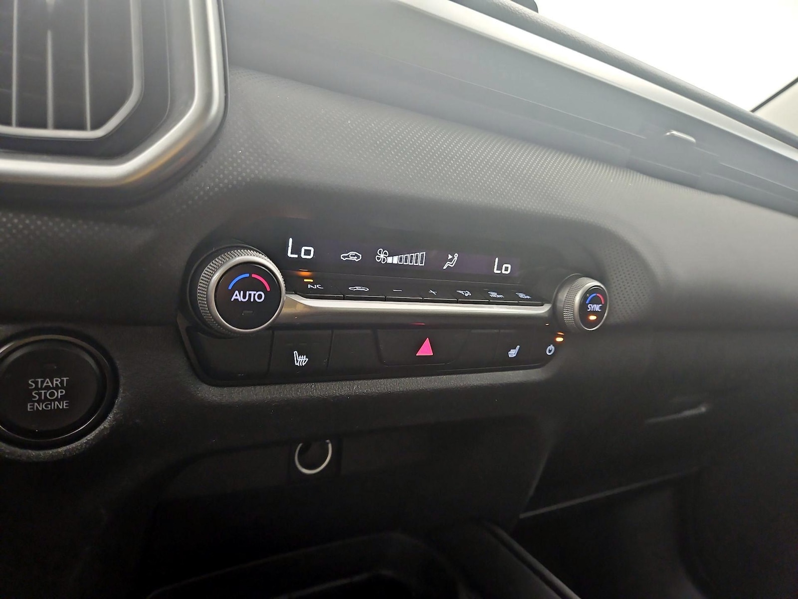 2025 Mazda CX-50 Preferred - Photo 17