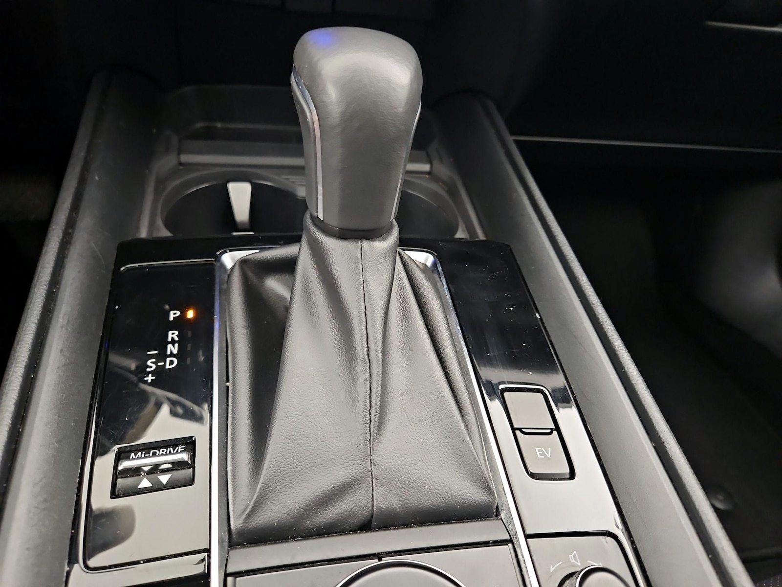 2025 Mazda CX-50 Premium Plus - Photo 18